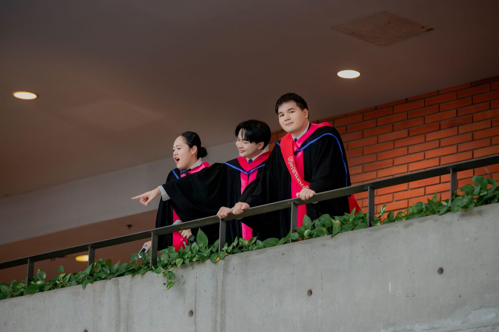 ผลงานรับปริญญา มหาวิทยาลัยมหิดล โดย Pond FoTo ภาพที่ 13