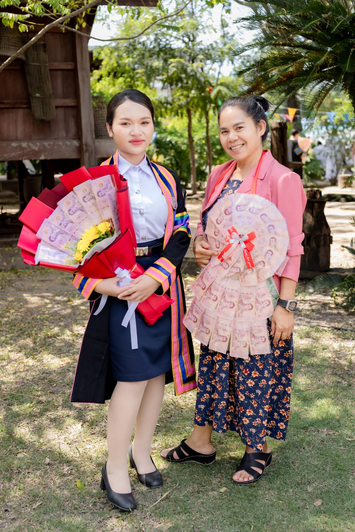 ผลงานรับปริญญา มหาวิทยาลัยราชภัฏนครราชสีมา โดย Pond FoTo ภาพที่ 20