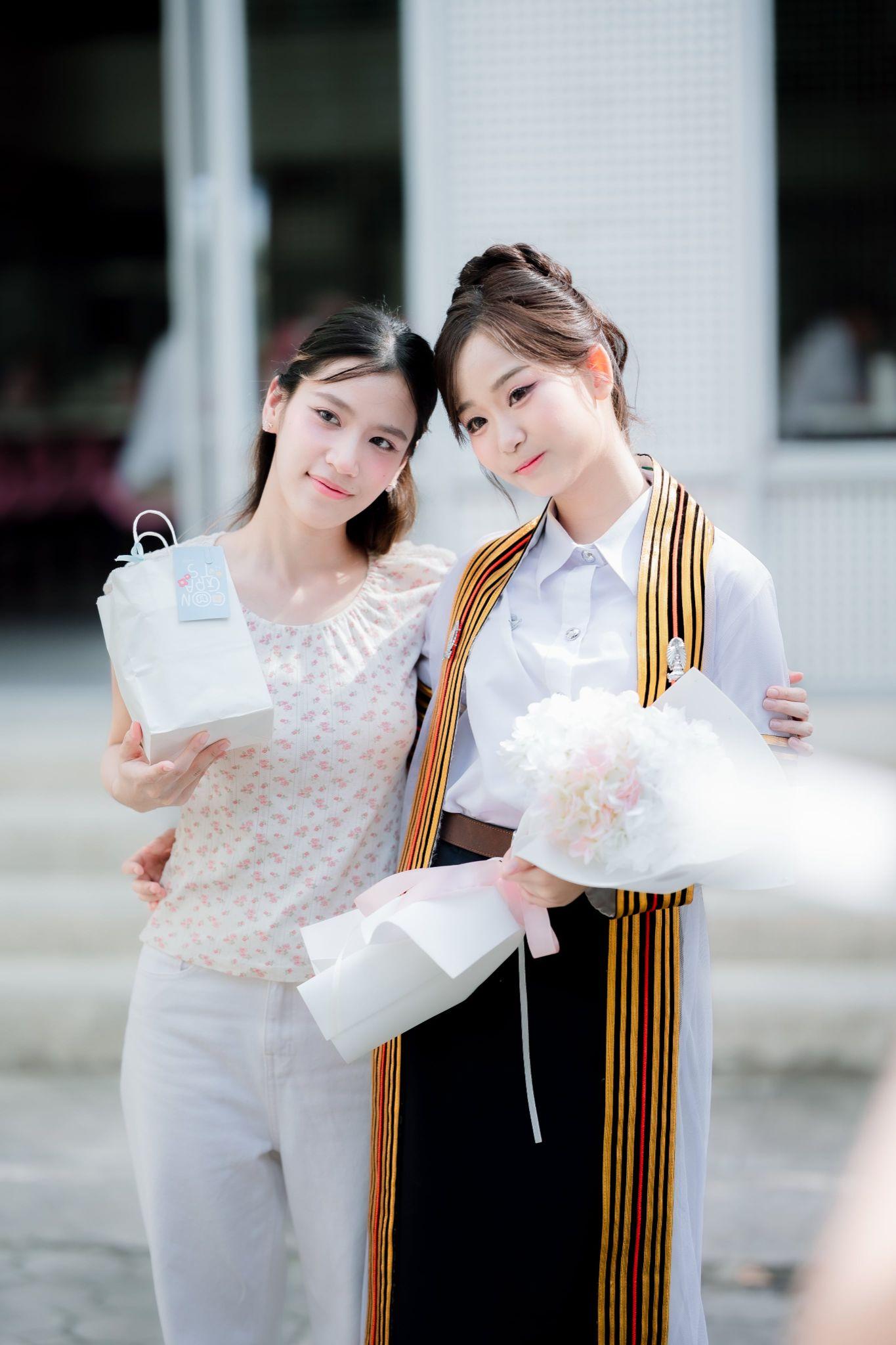 ผลงานรับปริญญา จุฬาลงกรณ์มหาวิทยาลัย โดย มุมกล้อง ภาพที่ 6