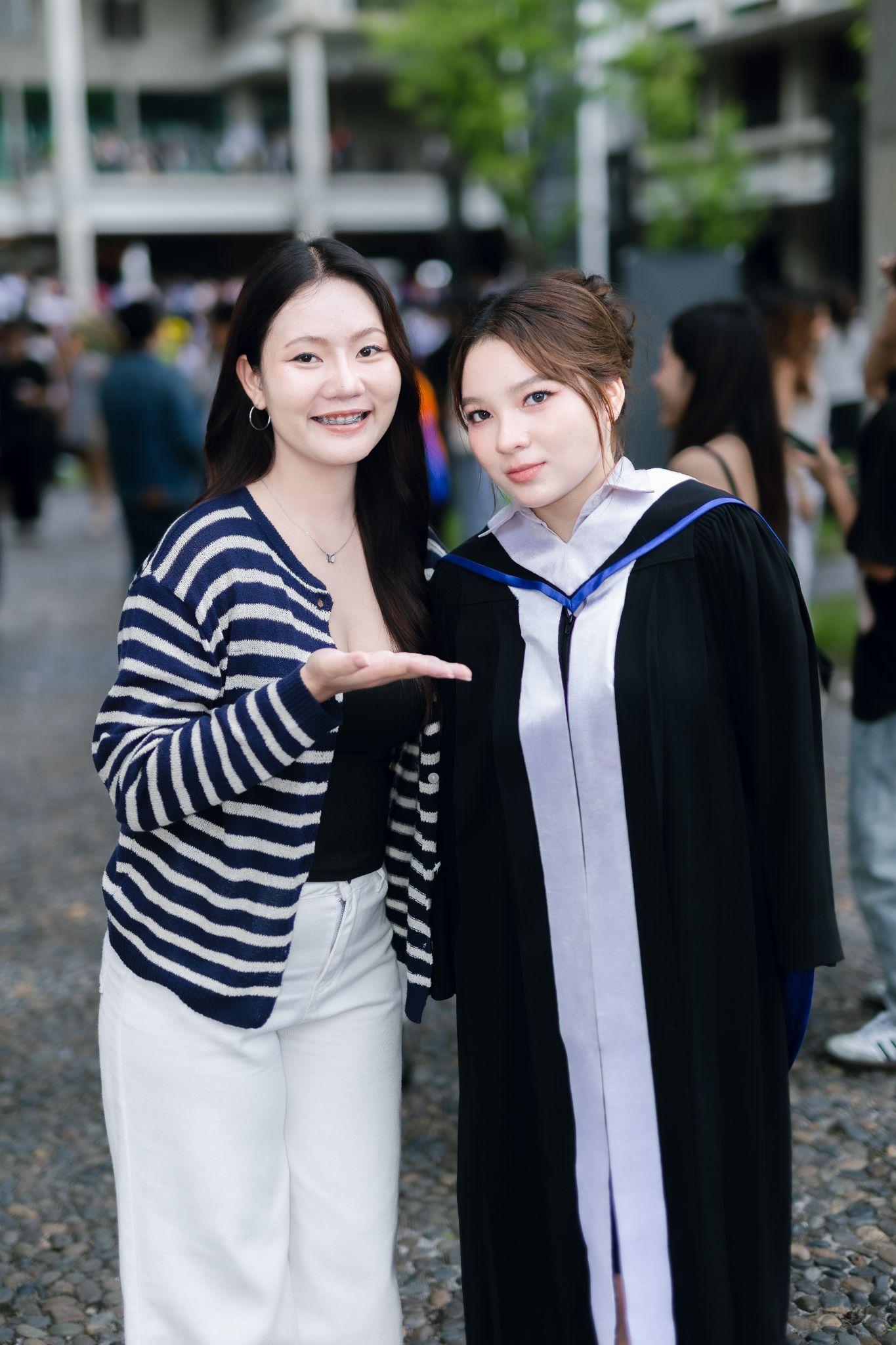 ผลงานรับปริญญา มหาวิทยาลัยมหิดล โดย มุมกล้อง ภาพที่ 8