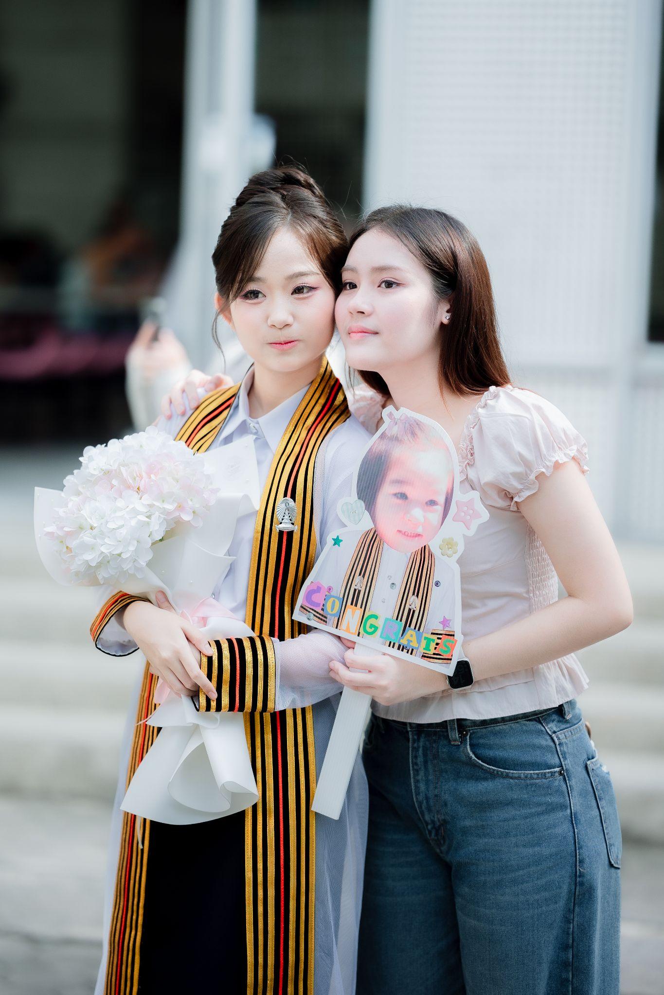 ผลงานรับปริญญา จุฬาลงกรณ์มหาวิทยาลัย โดย มุมกล้อง ภาพที่ 14