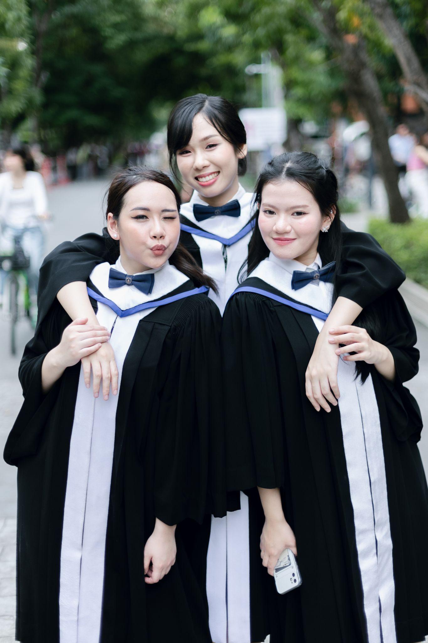 ผลงานรับปริญญา มหาวิทยาลัยมหิดล โดย มุมกล้อง ภาพที่ 10