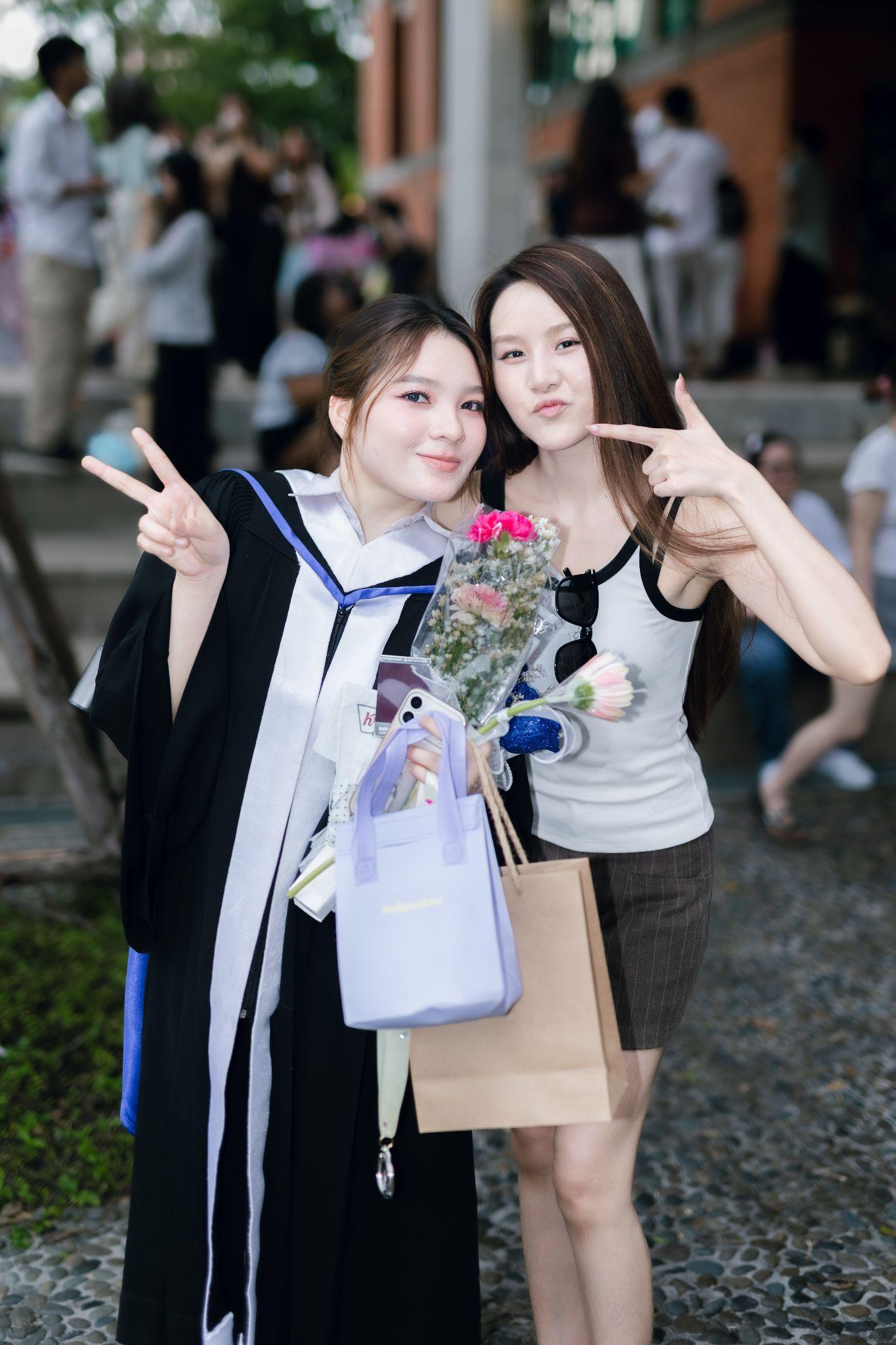 ผลงานรับปริญญา มหาวิทยาลัยมหิดล โดย มุมกล้อง ภาพที่ 18