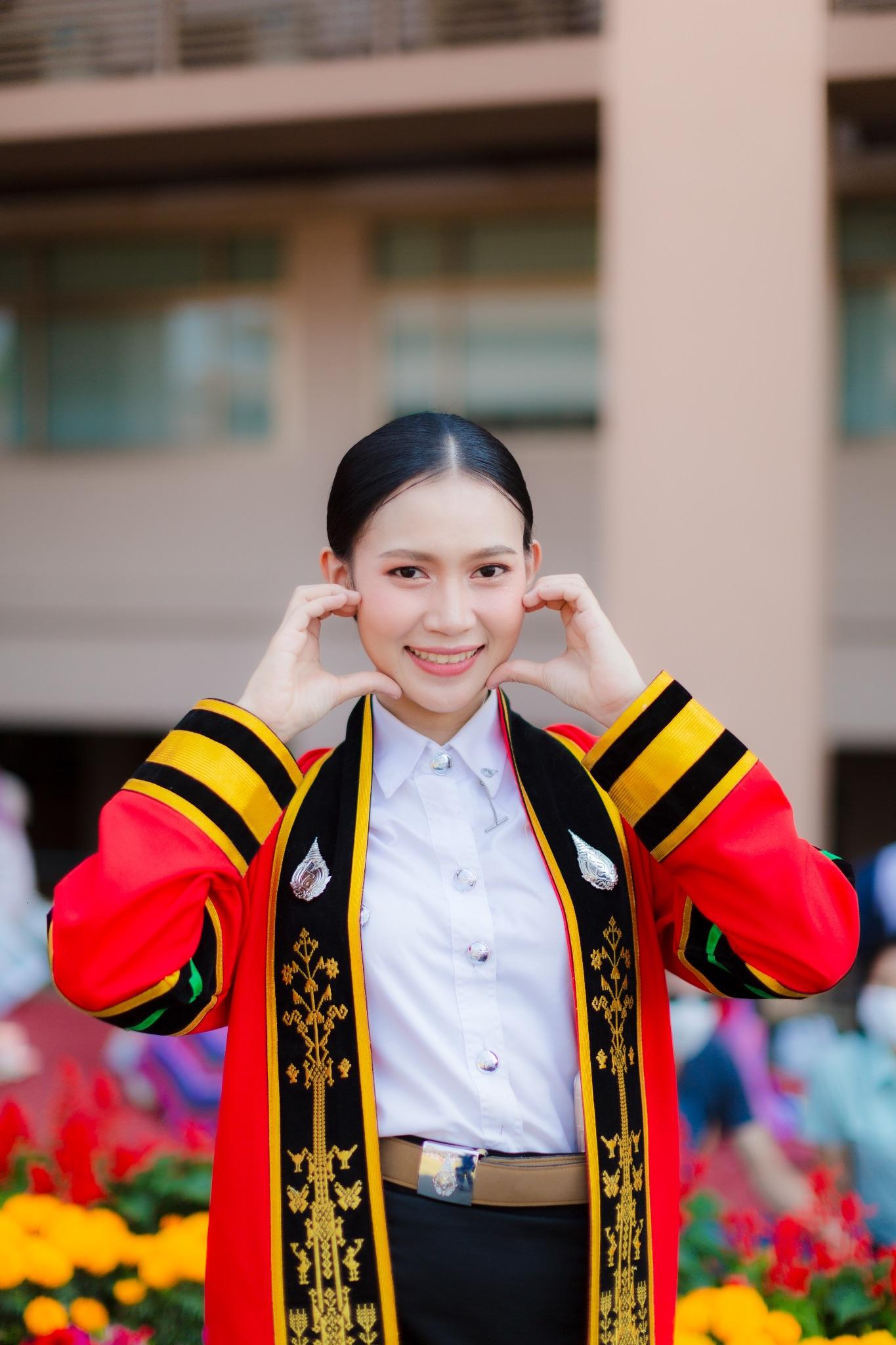 ผลงานรับปริญญา มหาวิทยาลัยแม่ฟ้าหลวง โดย KomrichPhotographer ภาพที่ 5