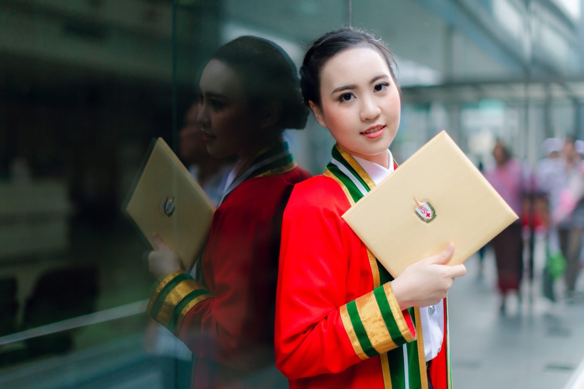 ผลงานรับปริญญา สถาบันการพยาบาลศรีสวรินทิราสภากาชาดไทย โดย KomrichPhotographer ภาพที่ 8