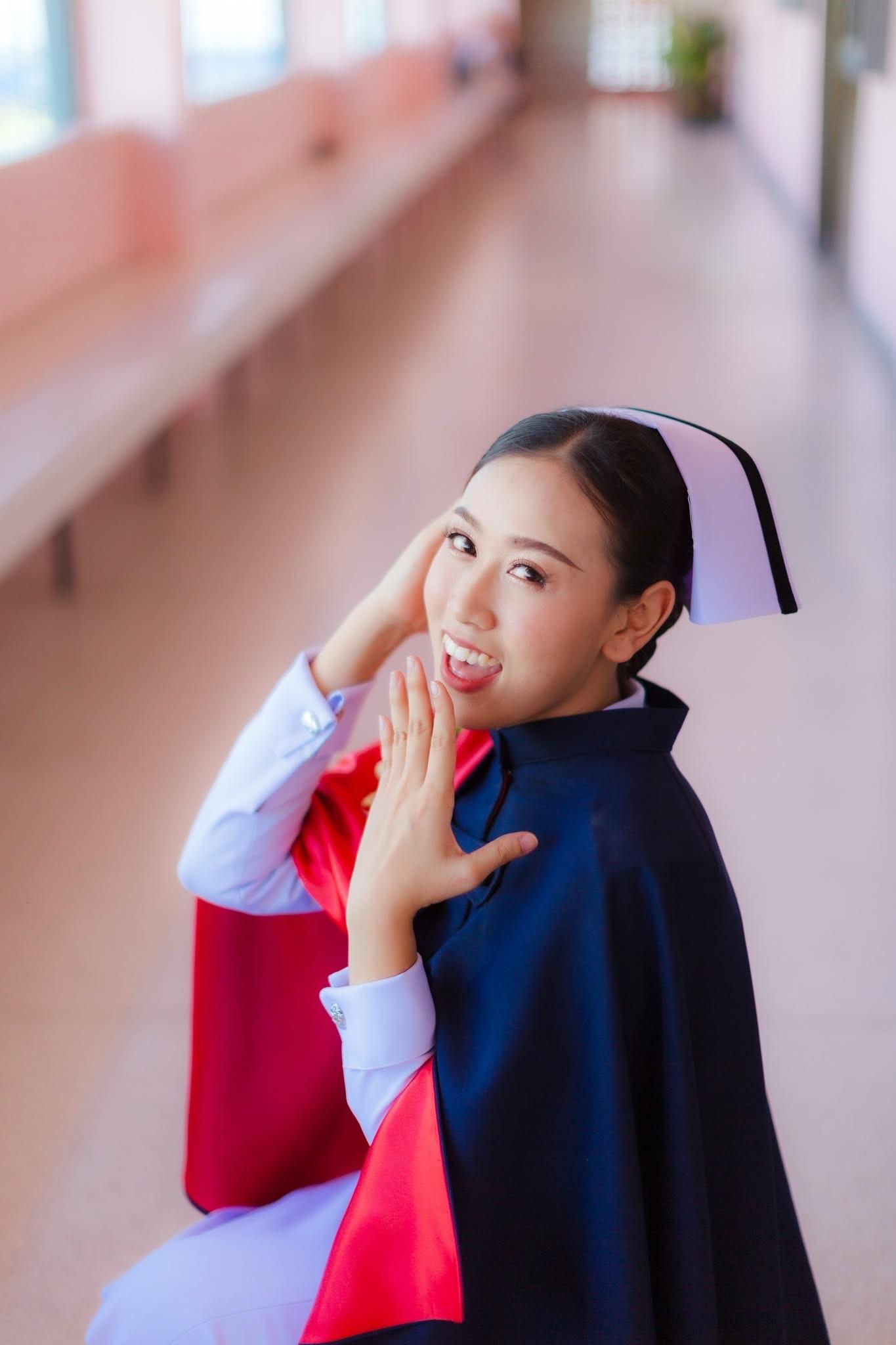 ผลงานรับปริญญา วิทยาลัยพยาบาลบรมราชชนนี โดย KomrichPhotographer ภาพที่ 9