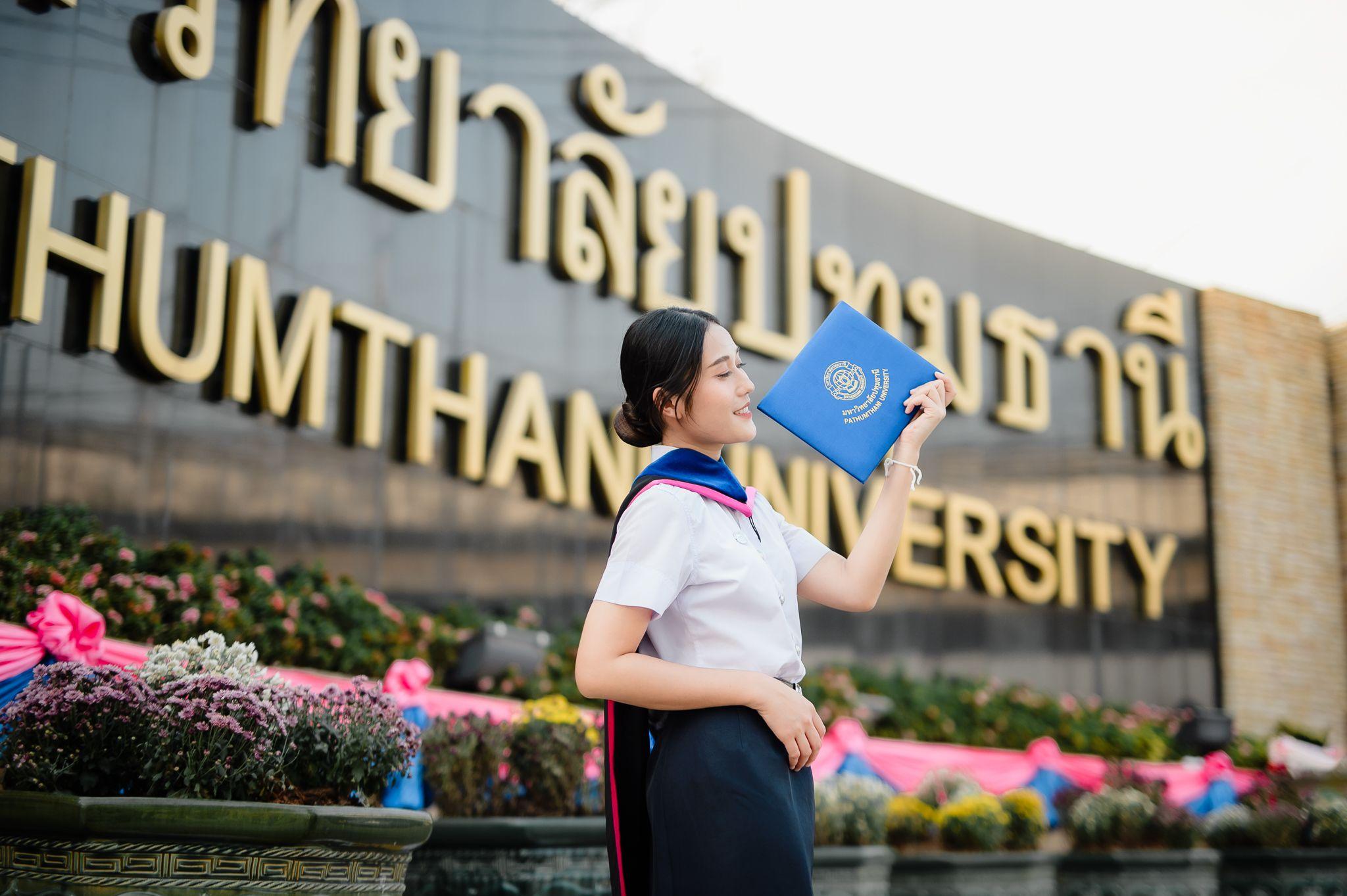 ผลงานรับปริญญา โดย Pisit P. ภาพที่ 15