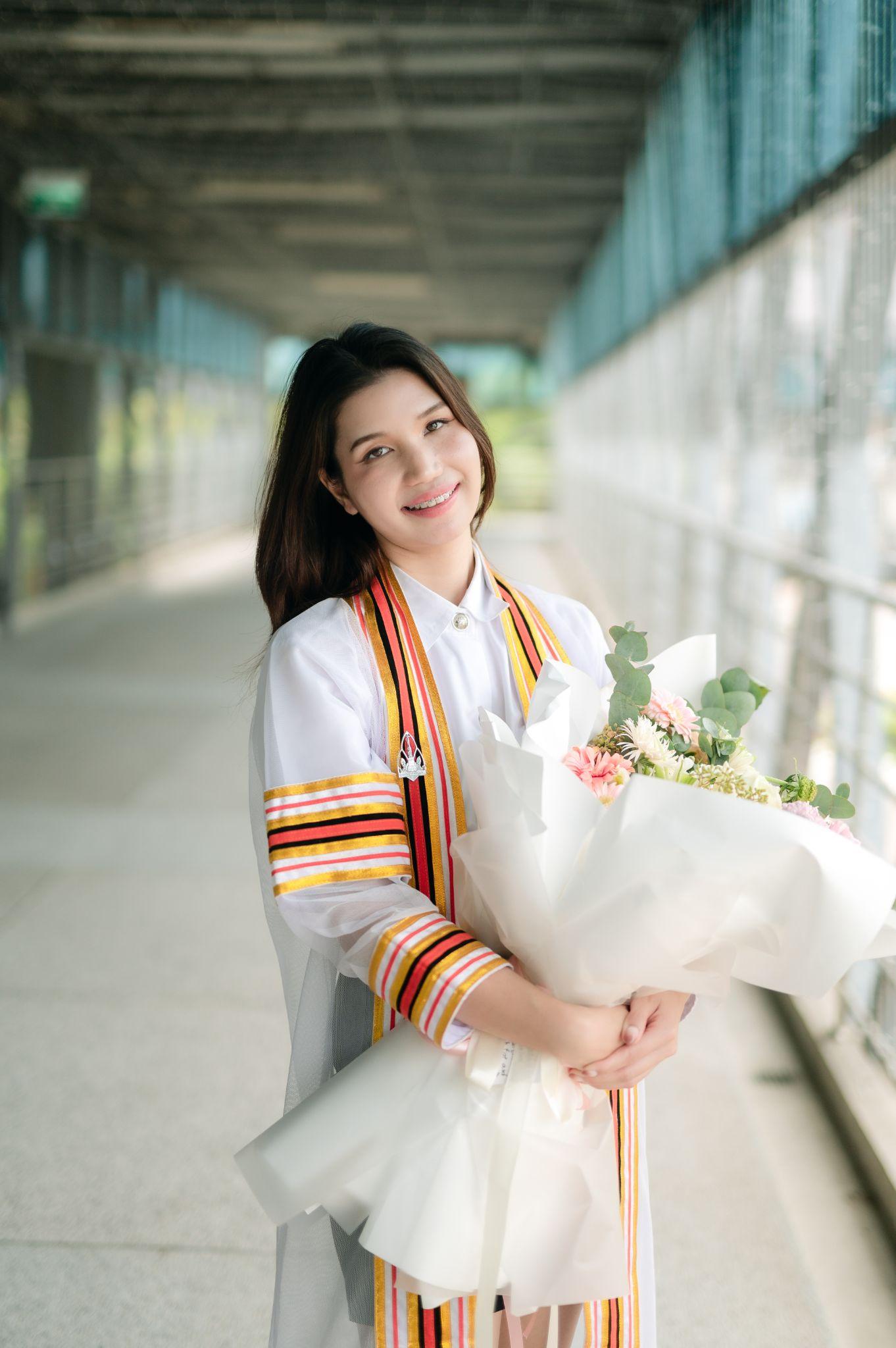 ผลงานรับปริญญา โดย ฟลุ๊คกี้ ภาพที่ 2