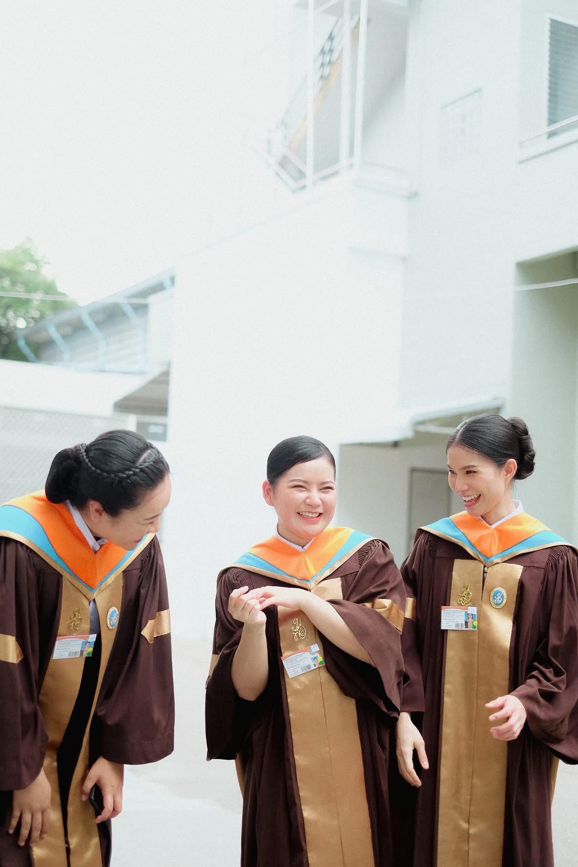 ผลงานรับปริญญา โดย Wattana ภาพที่ 2