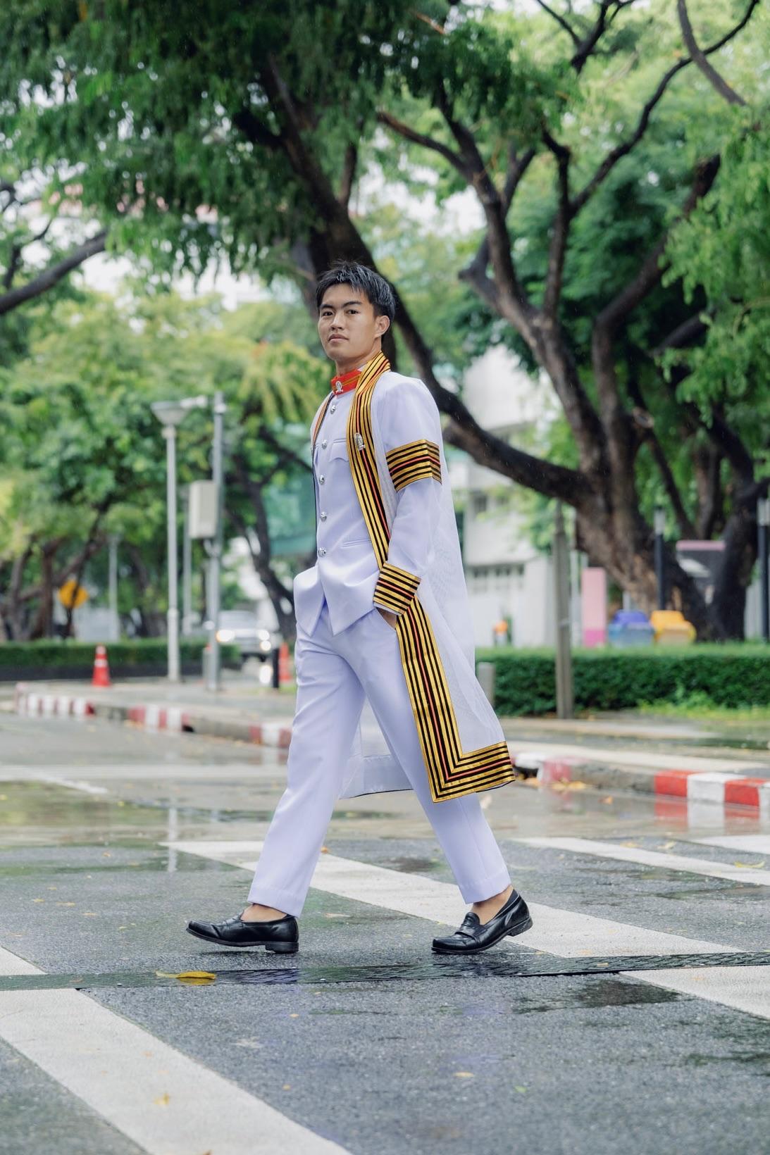 ผลงานรับปริญญา จุฬาลงกรณ์มหาวิทยาลัย โดย ARWISJITPHOTO ภาพที่ 1