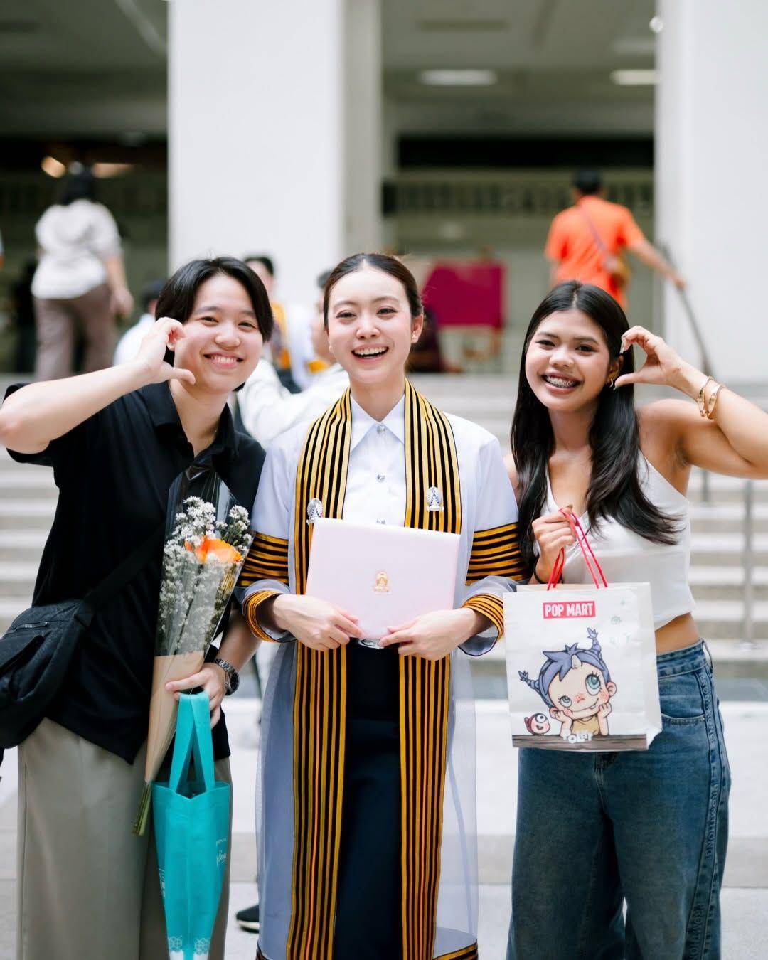 ผลงานรับปริญญา จุฬาลงกรณ์มหาวิทยาลัย โดย PINKY SKY PHOTO ภาพที่ 5