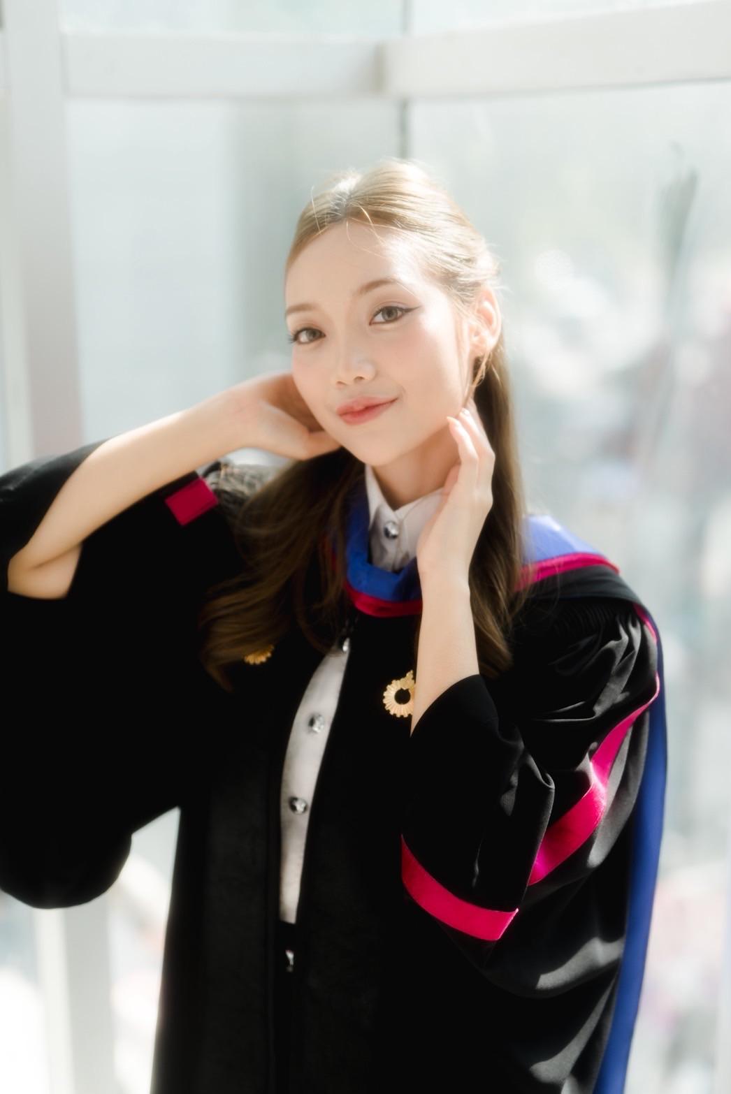 ผลงานรับปริญญา มหาวิทยาลัยรังสิต โดย Mika 7 Foto ภาพที่ 3