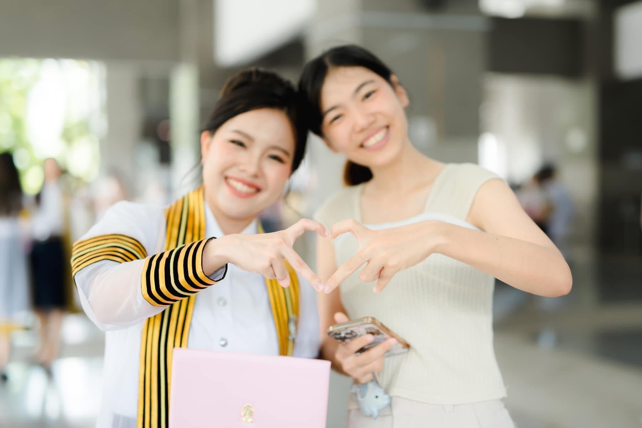 ผลงานรับปริญญา จุฬาลงกรณ์มหาวิทยาลัย โดย Mika 7 Foto ภาพที่ 5