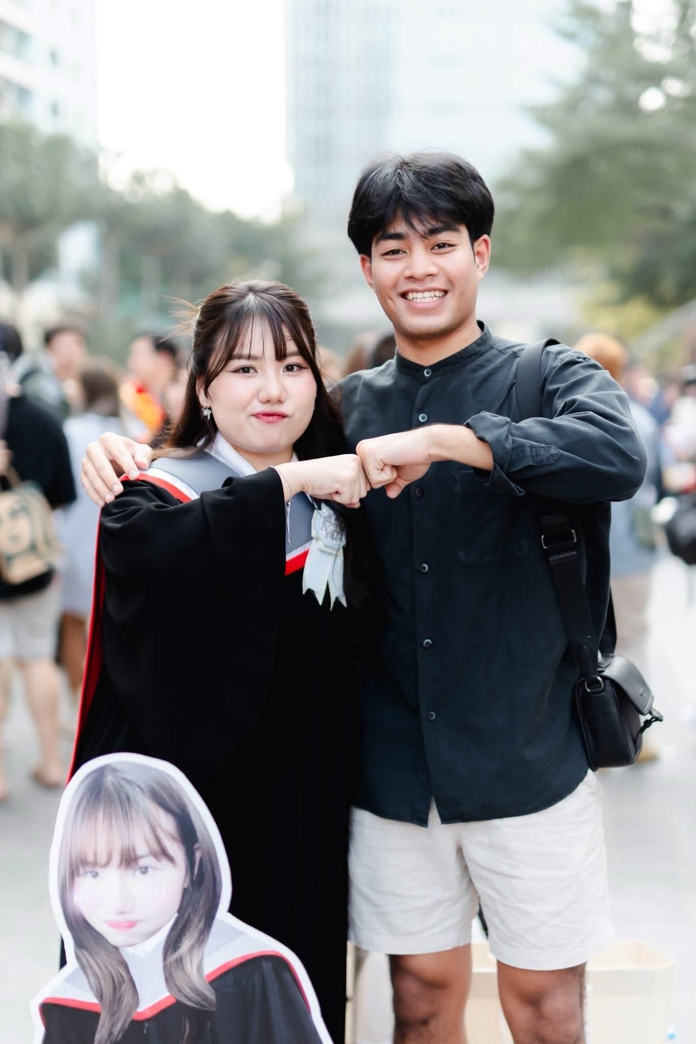 ผลงานรับปริญญา มหาวิทยาลัยศรีนครินทรวิโรฒ โดย Mika 7 Foto ภาพที่ 5