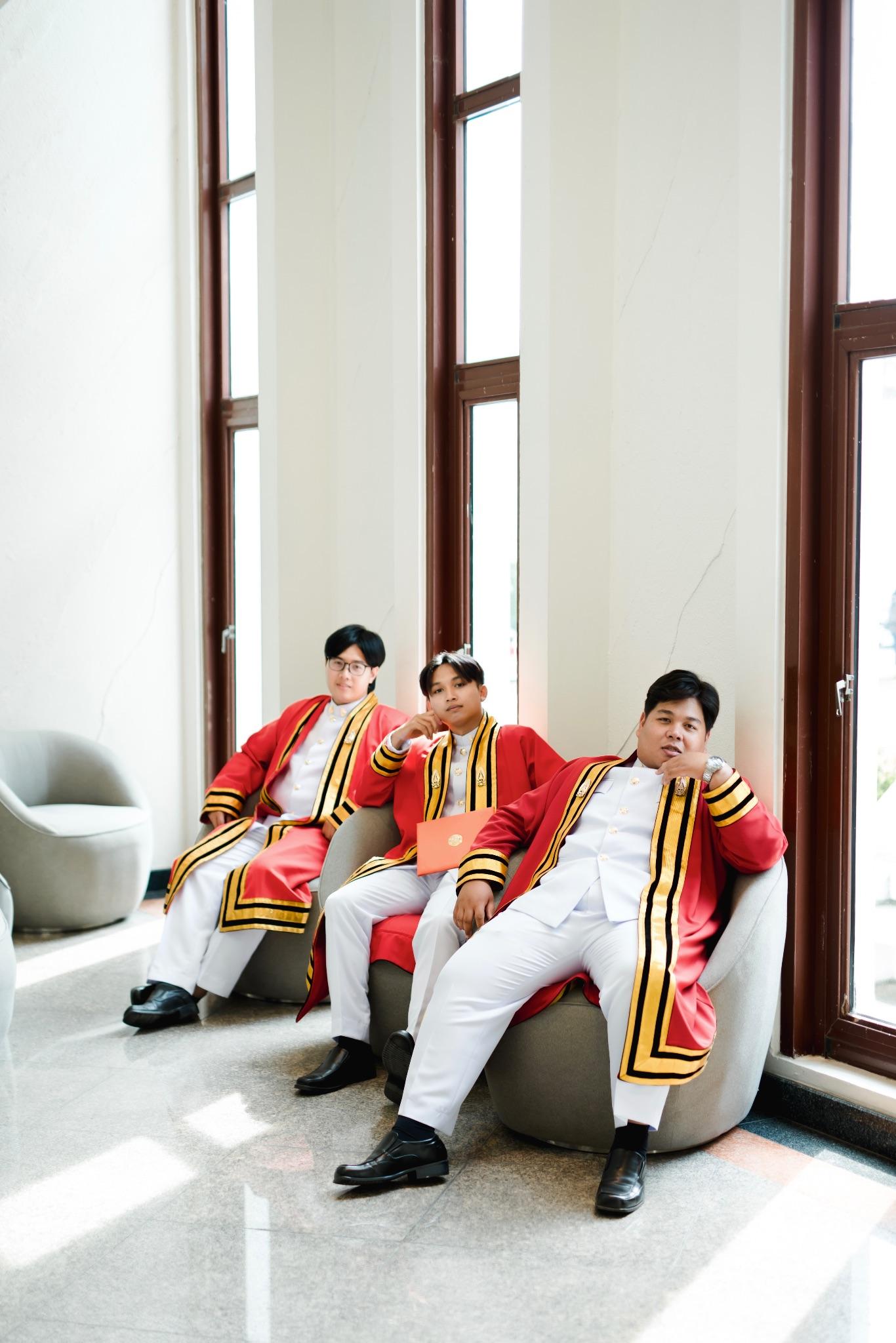 ผลงานรับปริญญา มหาวิทยาลัยเทคโนโลยีพระจอมเกล้าธนบุรี โดย Mika 7 Foto ภาพที่ 4