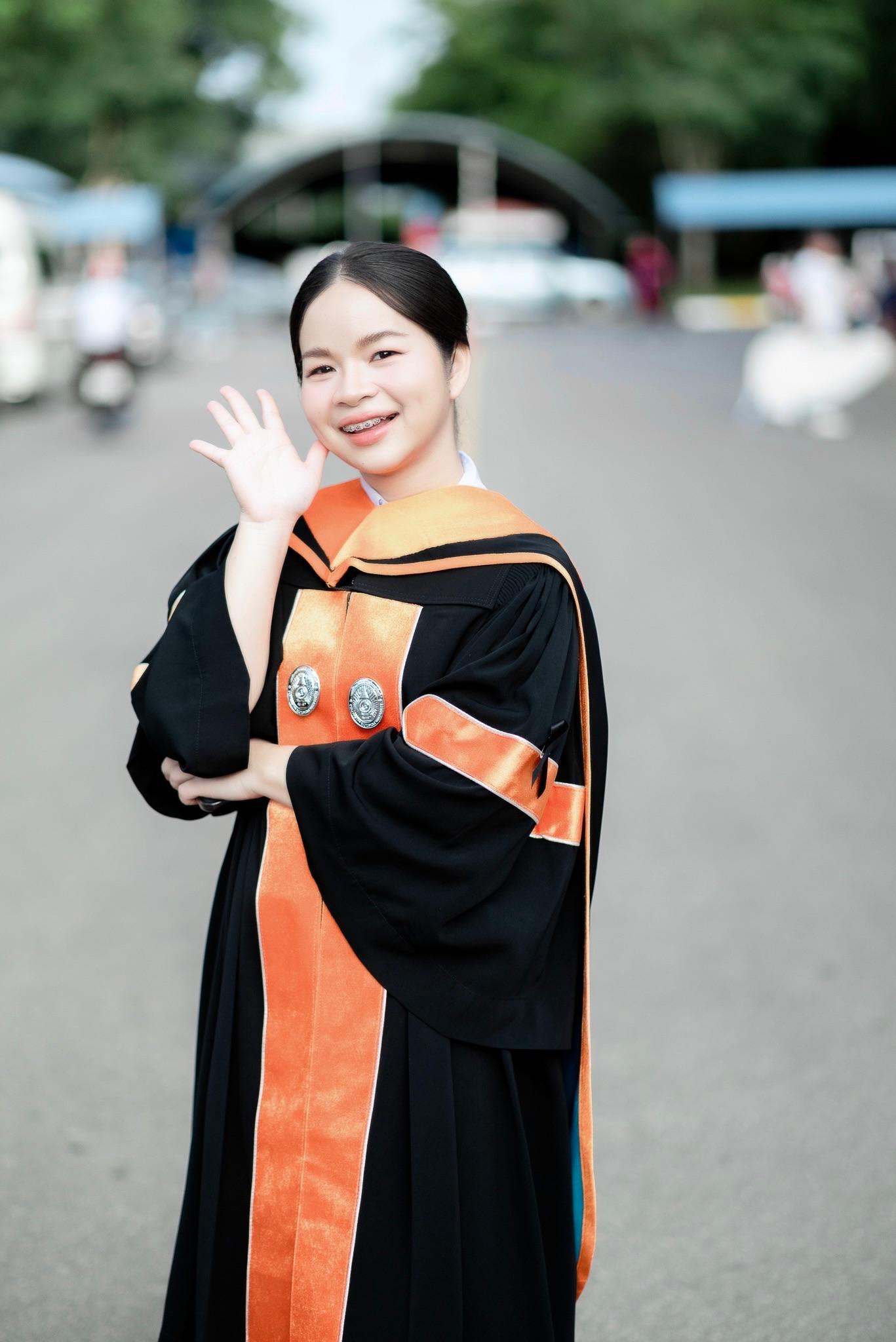 ผลงานรับปริญญา มหาวิทยาลัยราชภัฏสุราษฏร์ธานี โดย เชอรี่ช่างภาพนครศรีธรรมราช ภาพที่ 13