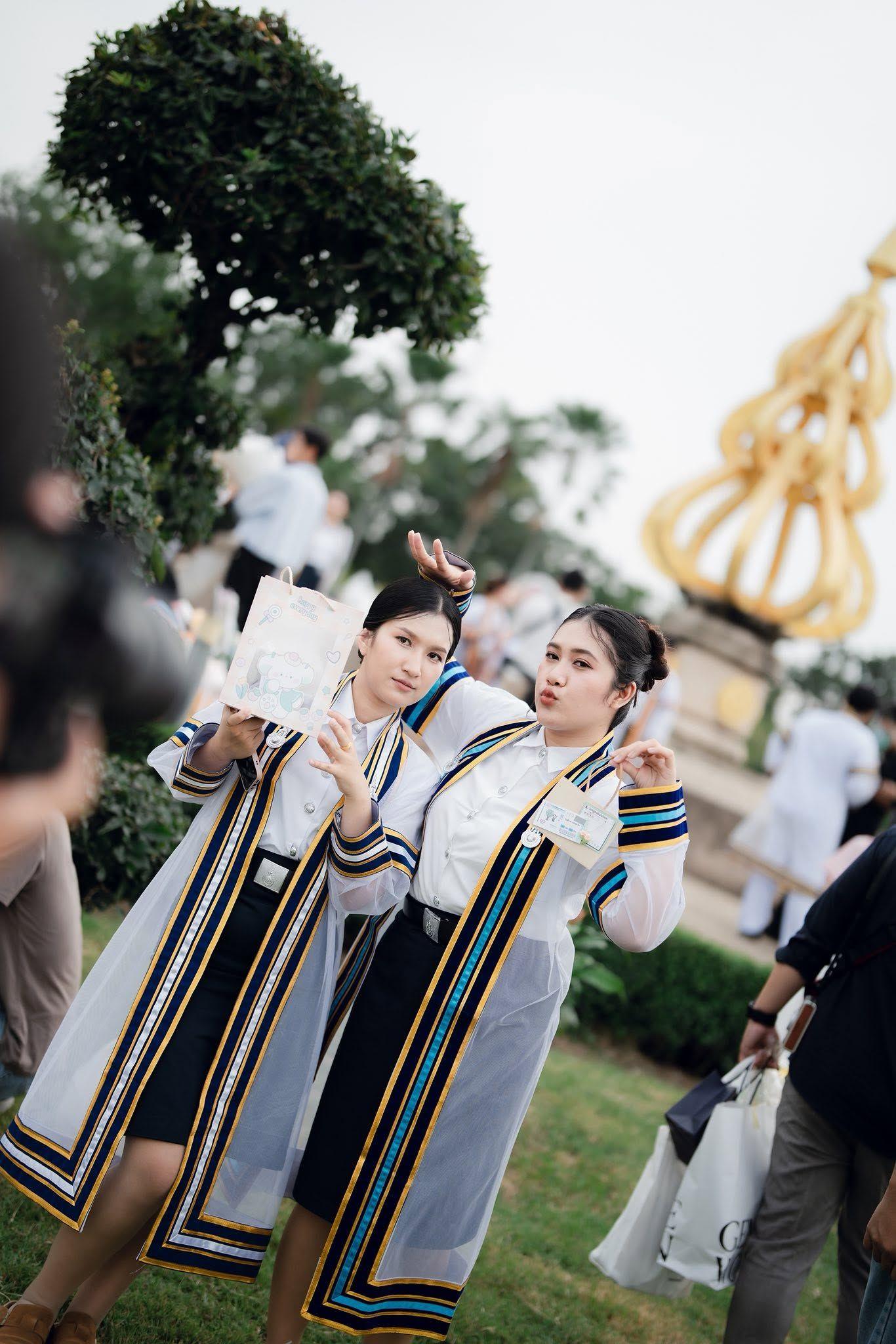 ผลงานรับปริญญา มหาวิทยาลัยเทคโนโลยีราชมงคลธัญบุรี โดย 30thsnap ภาพที่ 2