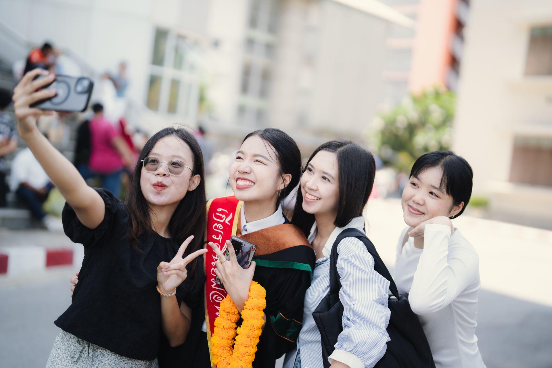 ผลงานรับปริญญา มหาวิทยาลัยราชภัฏเทพสตรี โดย 30thsnap ภาพที่ 17