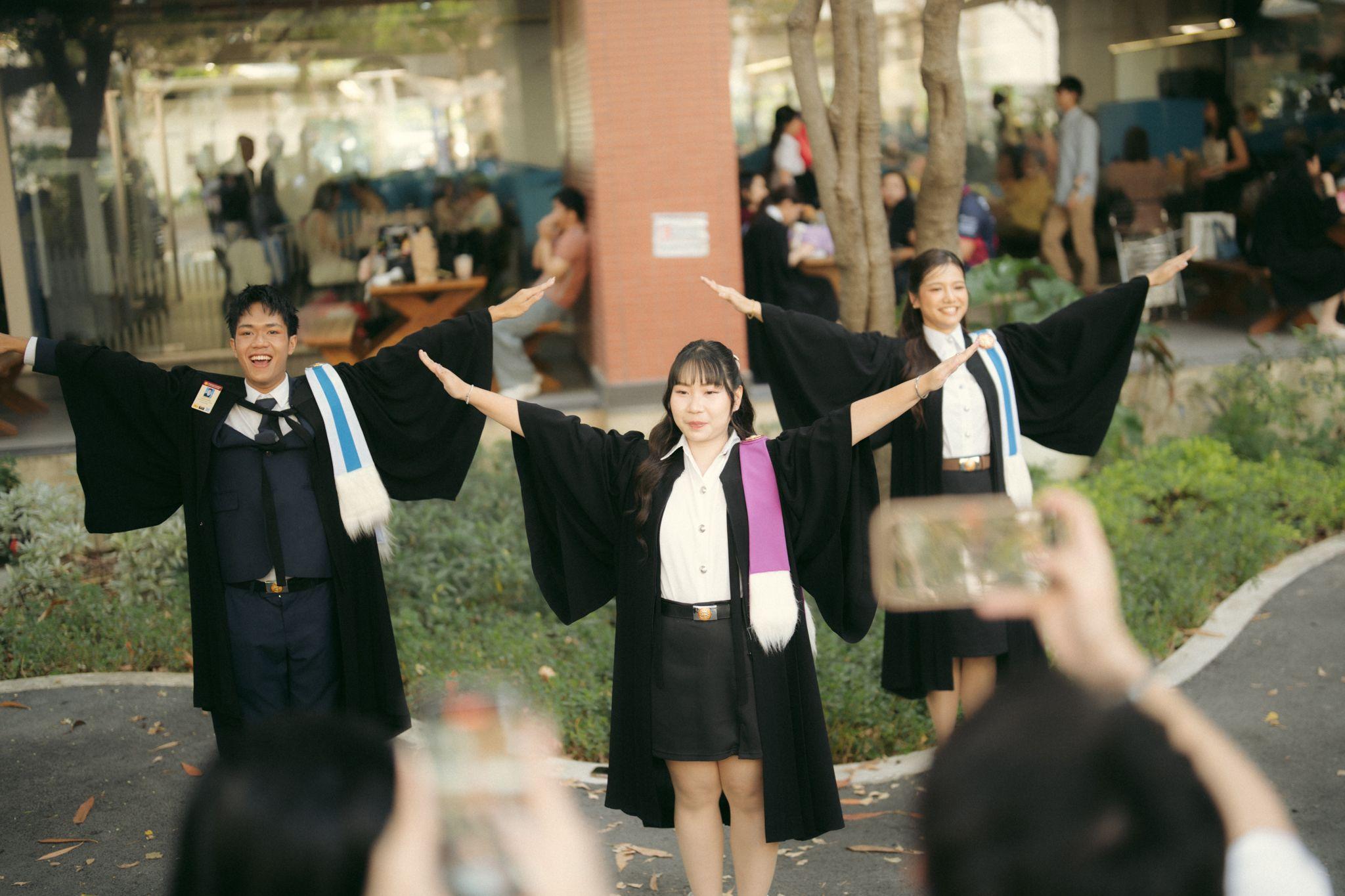 ผลงานรับปริญญา มหาวิทยาลัยธรรมศาสตร์ โดย 30thsnap ภาพที่ 14