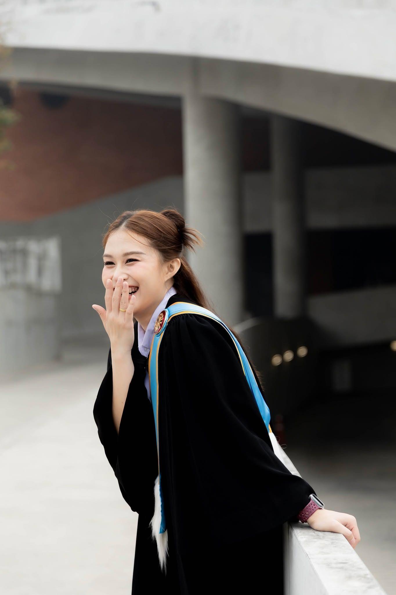ผลงานรับปริญญา โดย 30thsnap ภาพที่ 4