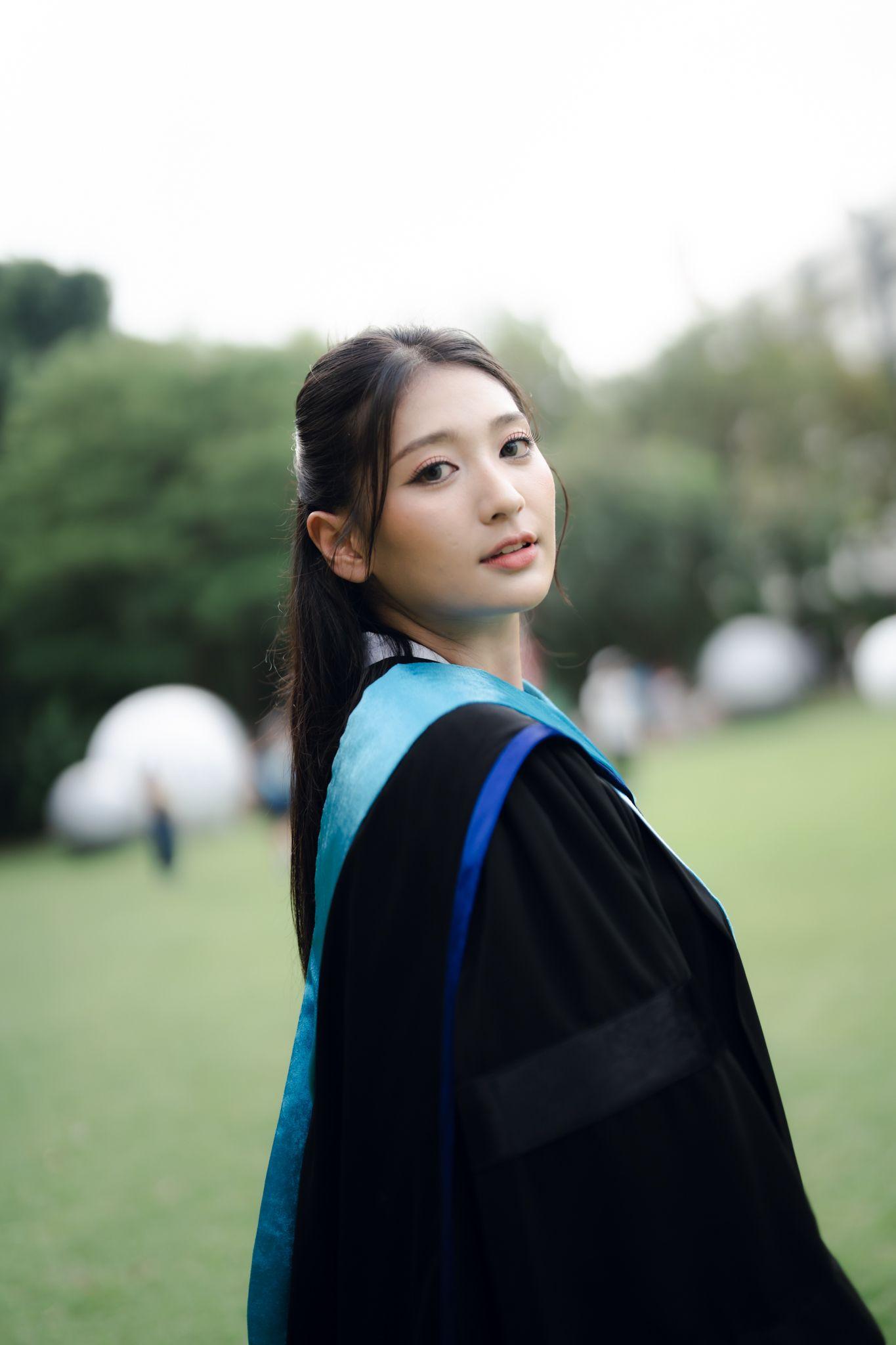ผลงานรับปริญญา มหาวิทยาลัยหอการค้าไทย โดย 30thsnap ภาพที่ 1