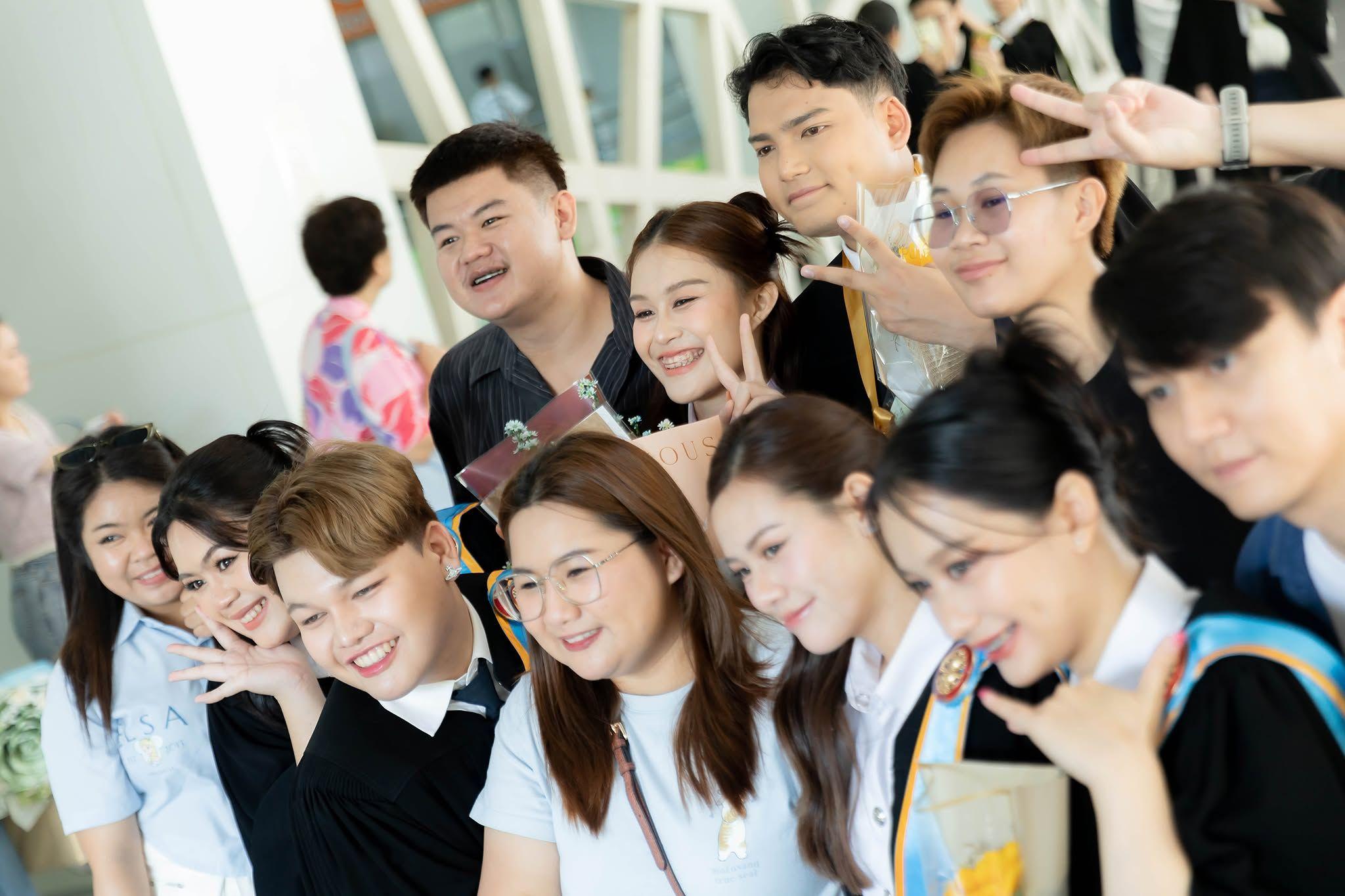 ผลงานรับปริญญา มหาวิทยาลัยธรรมศาสตร์ โดย 30thsnap ภาพที่ 5