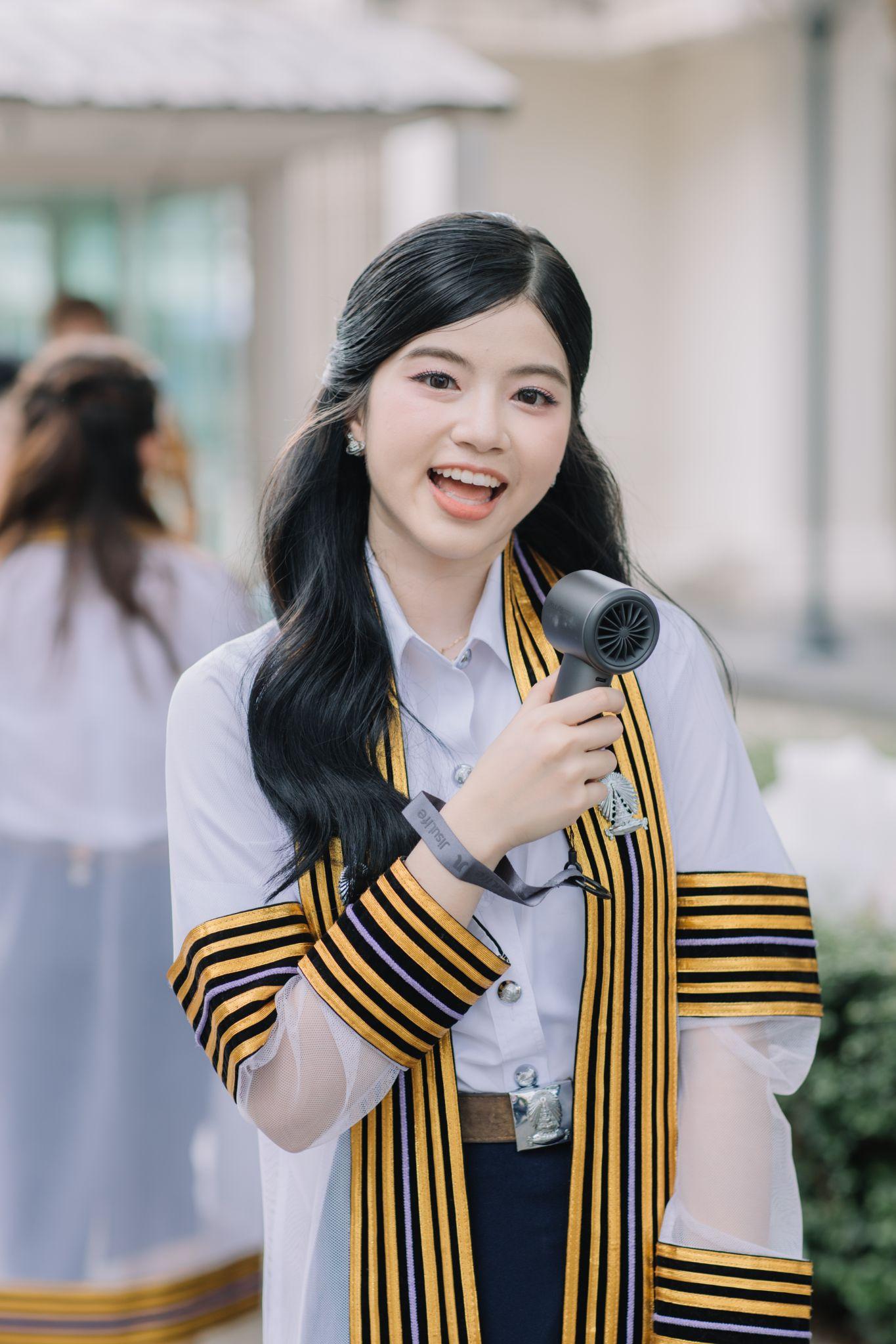 ผลงานรับปริญญา จุฬาลงกรณ์มหาวิทยาลัย โดย BufBuffalo ภาพที่ 1