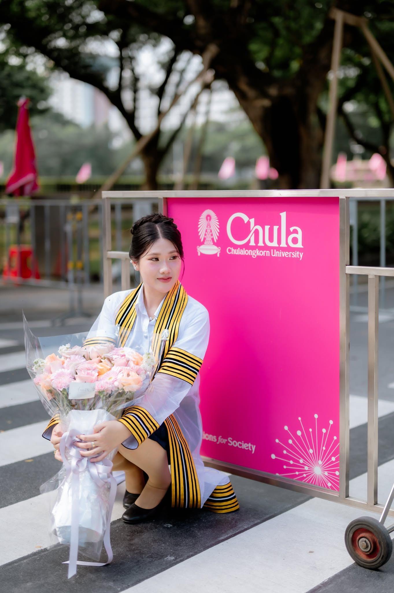 ผลงานรับปริญญา จุฬาลงกรณ์มหาวิทยาลัย โดย แอดมินปลาวาฬ ภาพที่ 4