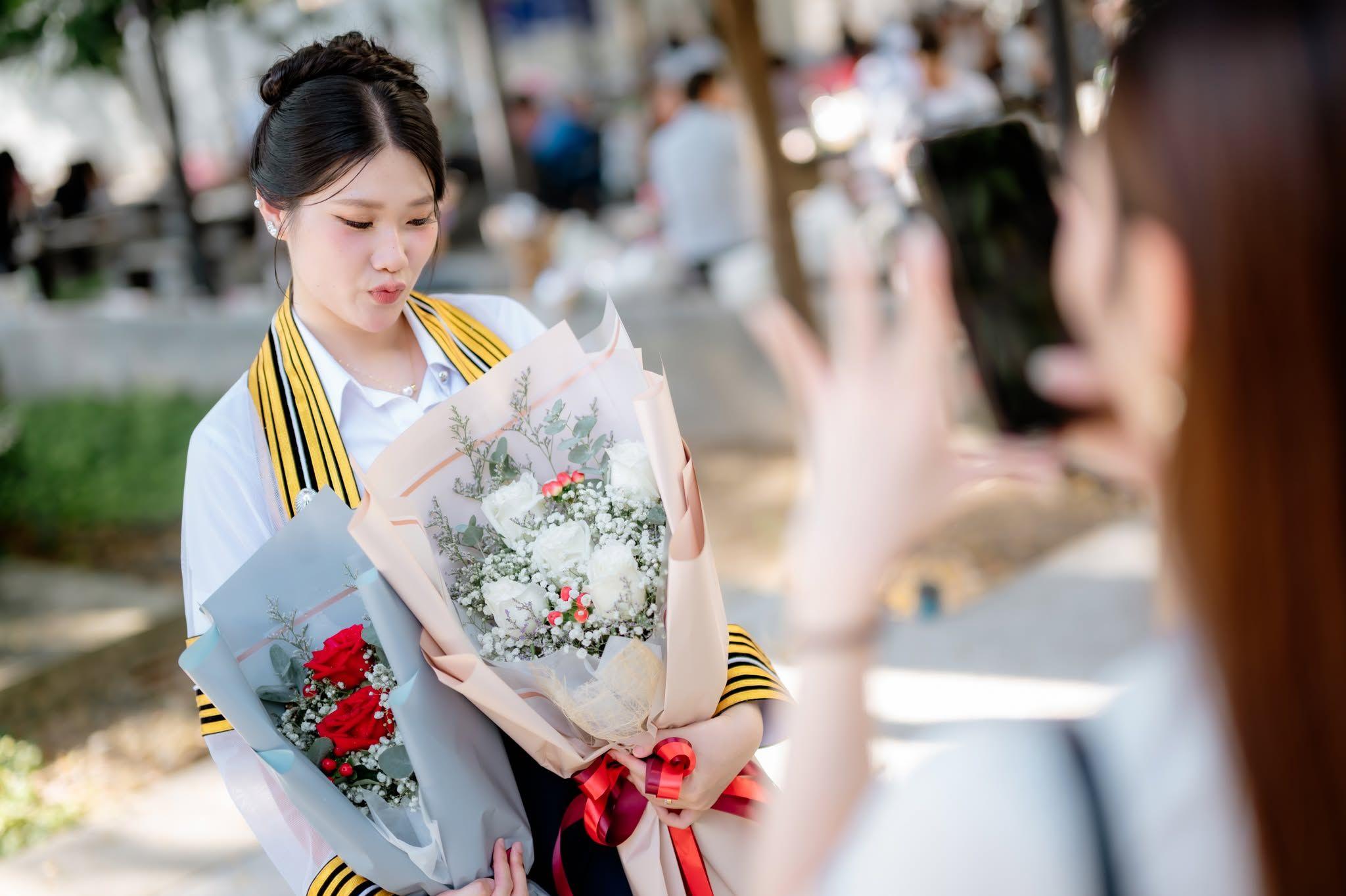 ผลงานรับปริญญา จุฬาลงกรณ์มหาวิทยาลัย โดย แอดมินปลาวาฬ ภาพที่ 14