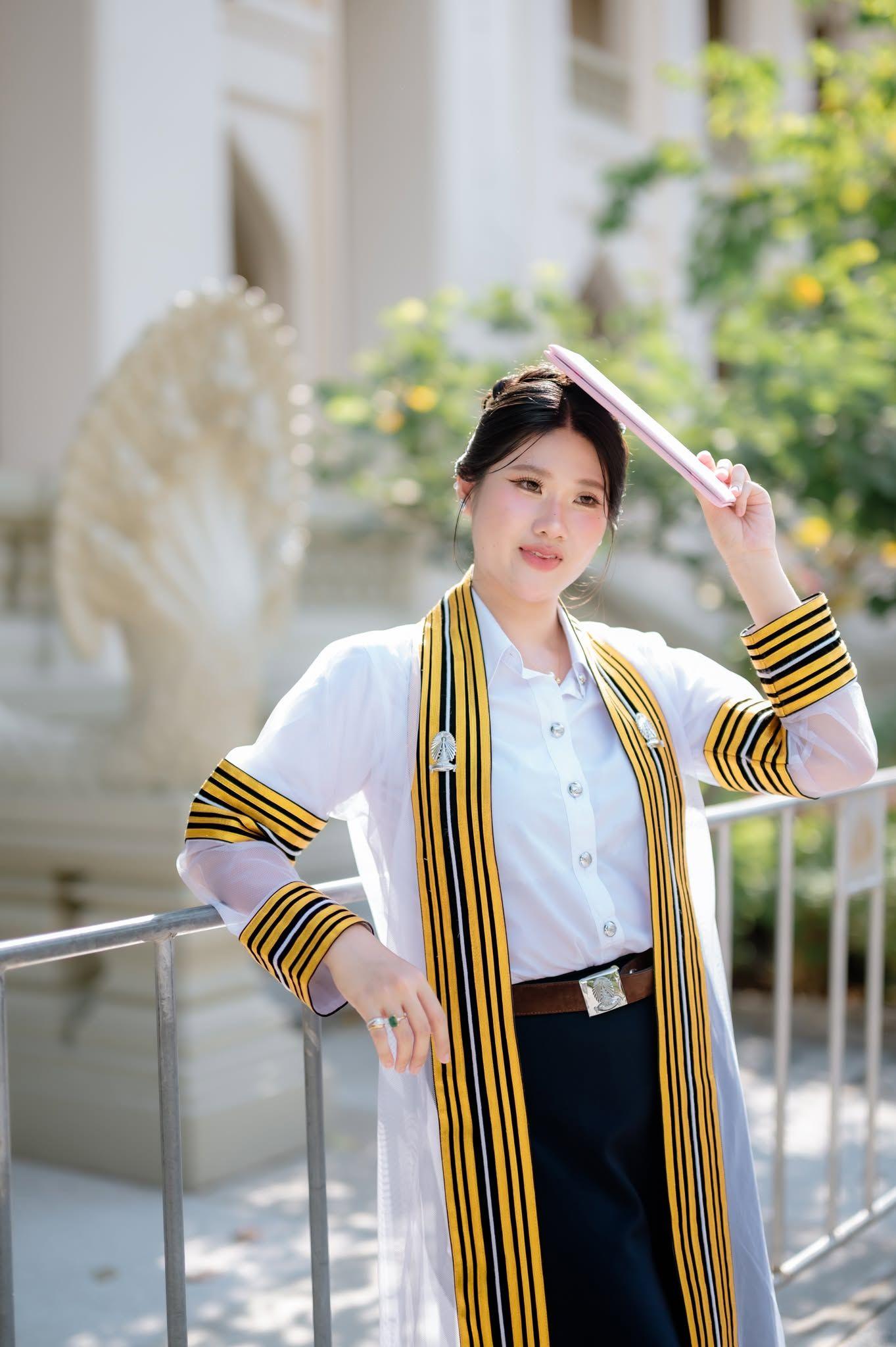 ผลงานรับปริญญา จุฬาลงกรณ์มหาวิทยาลัย โดย แอดมินปลาวาฬ ภาพที่ 11