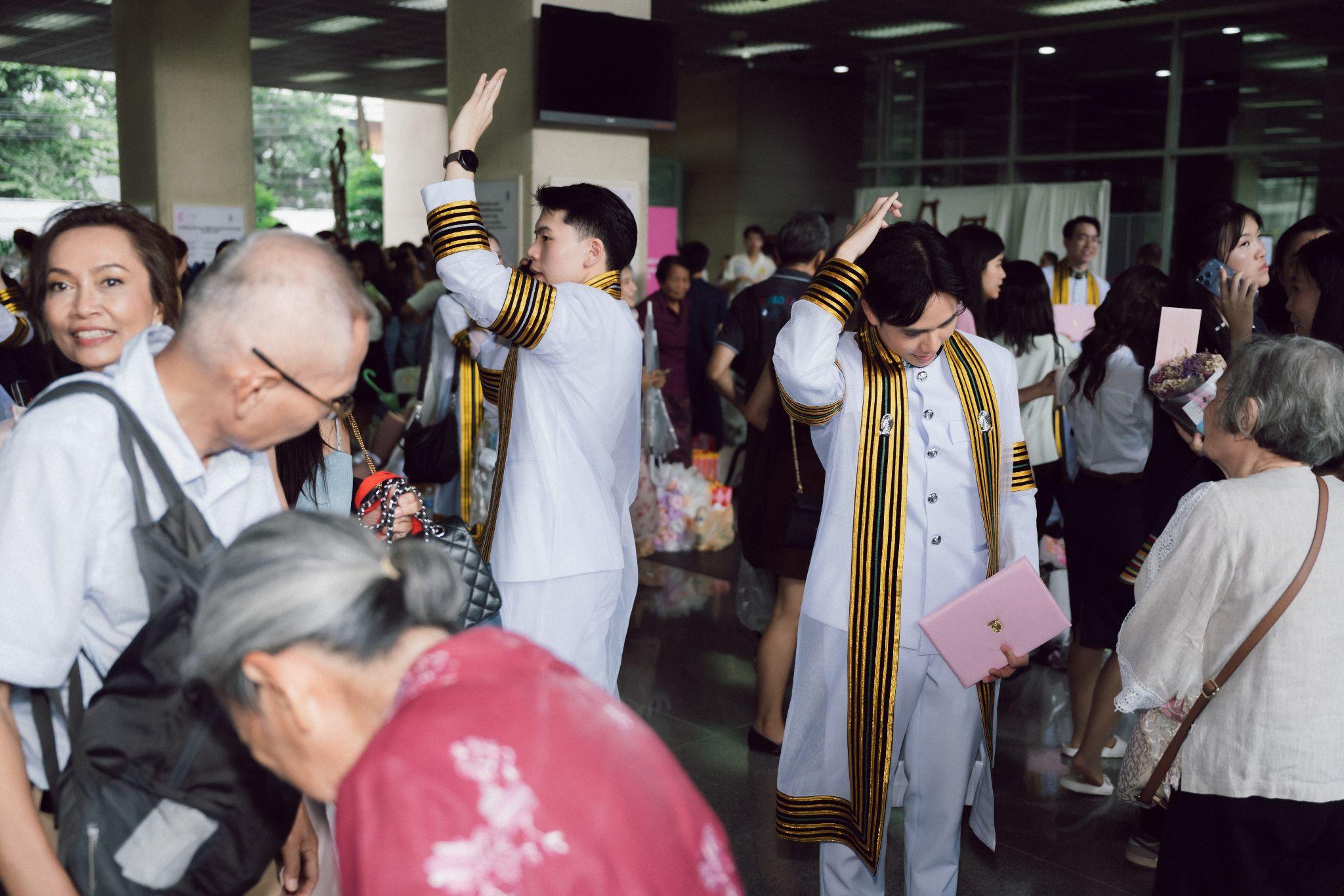 ผลงานรับปริญญา โดย coolsnapgallery ภาพที่ 10