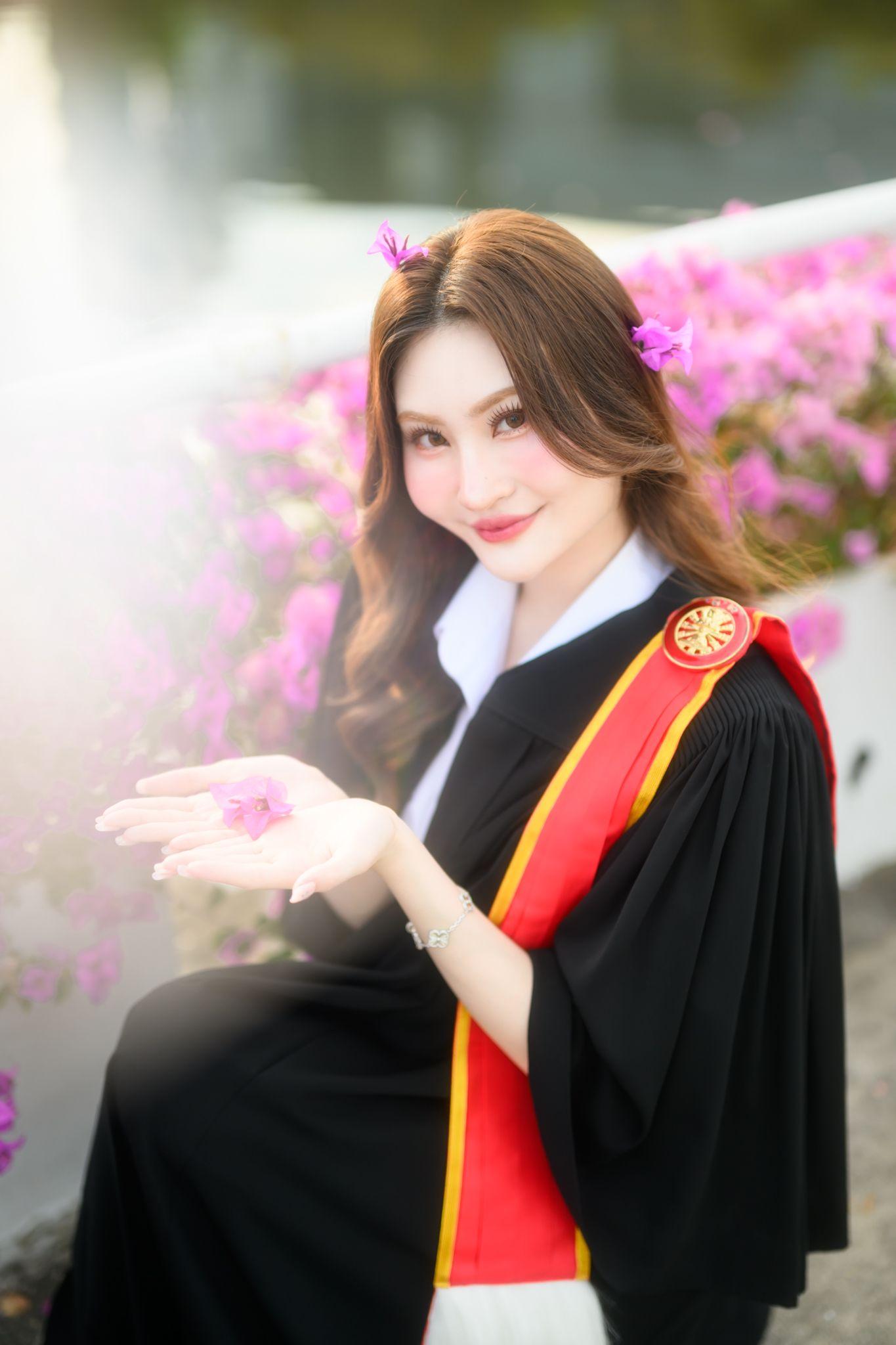 ผลงานรับปริญญา โดย SettoSun ภาพที่ 2