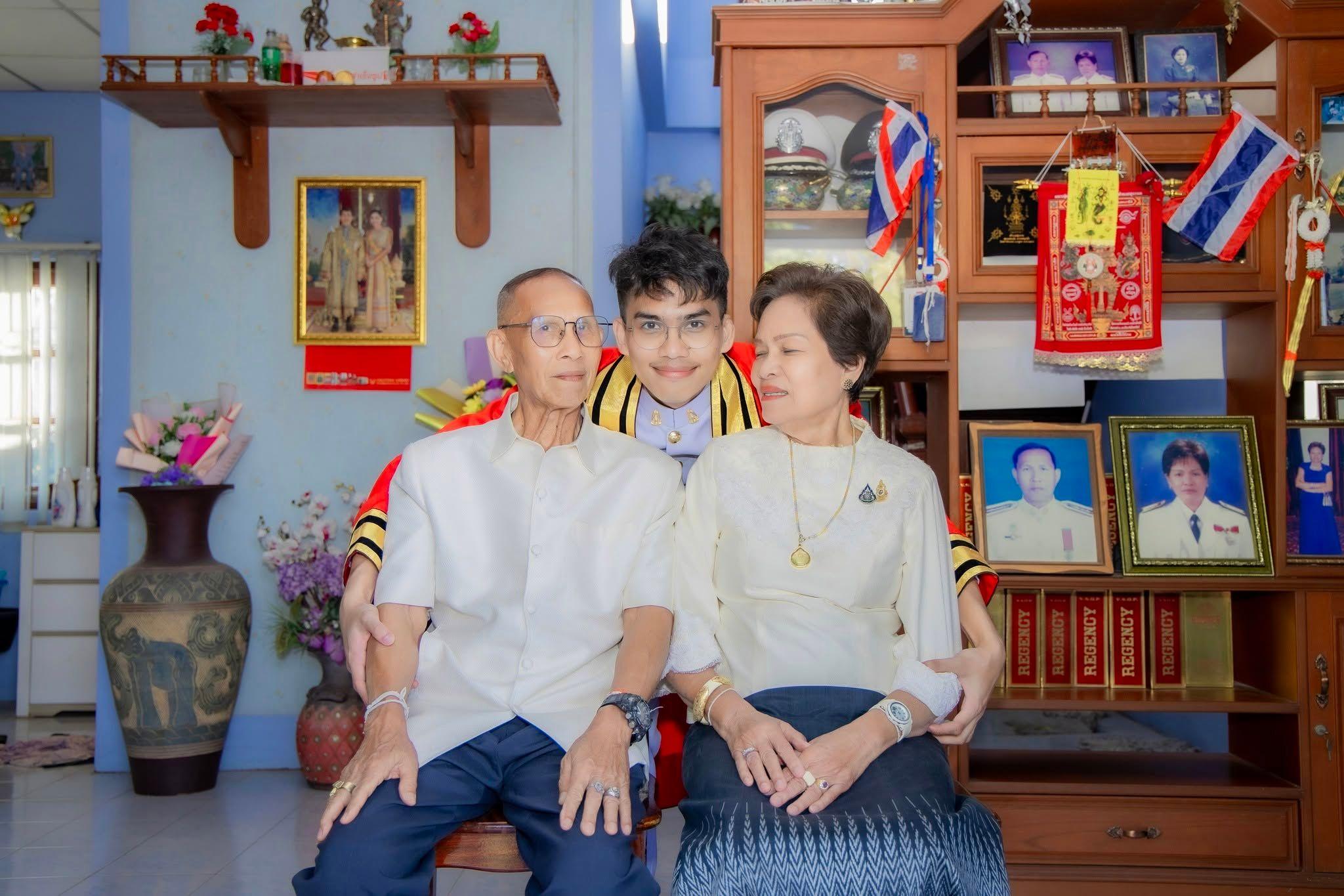 ผลงานรับปริญญา สถาบันเทคโนโลยีพระจอมเกล้าเจ้าคุณทหารลาดกระบัง โดย Phusanisa W. Photographer ภาพที่ 8