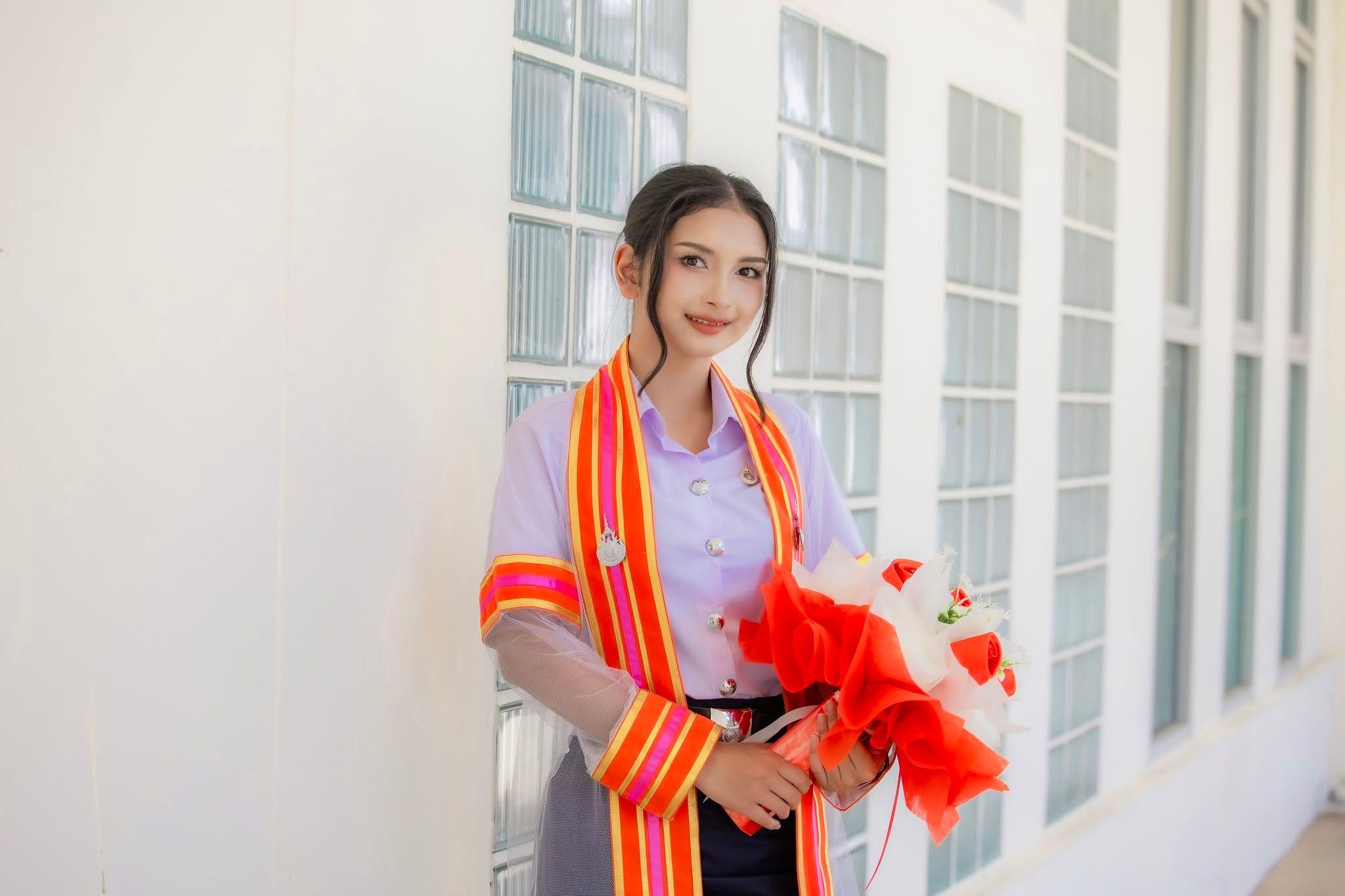 ผลงานรับปริญญา มหาวิทยาลัยเทคโนโลยีราชมงคลอีสาน โดย Phusanisa W. Photographer ภาพที่ 6