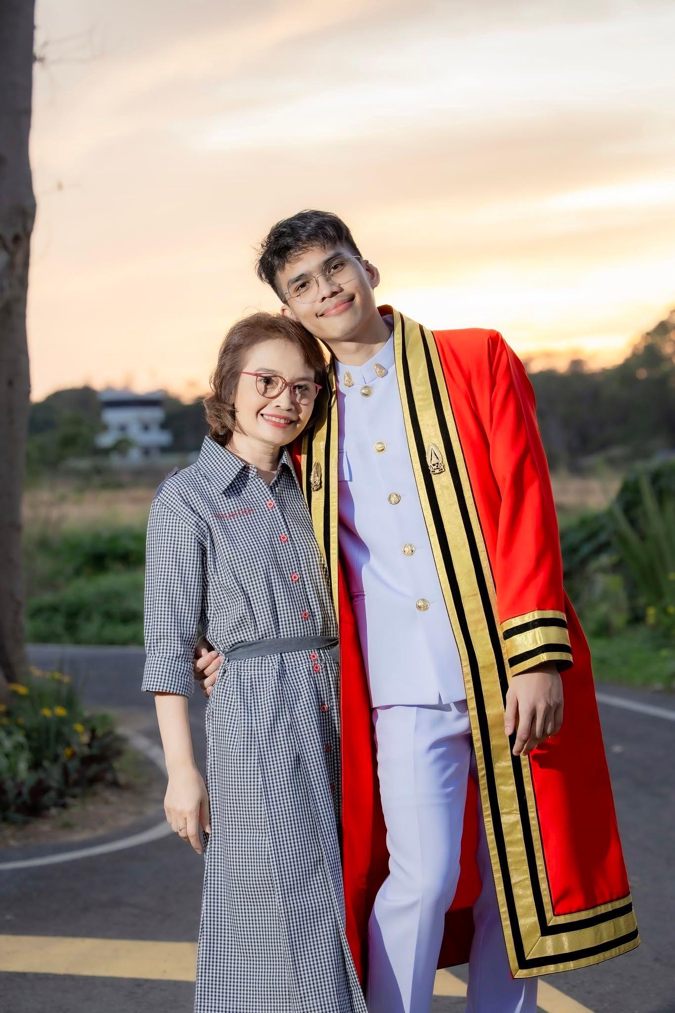 ผลงานรับปริญญา สถาบันเทคโนโลยีพระจอมเกล้าเจ้าคุณทหารลาดกระบัง โดย Phusanisa W. Photographer ภาพที่ 15