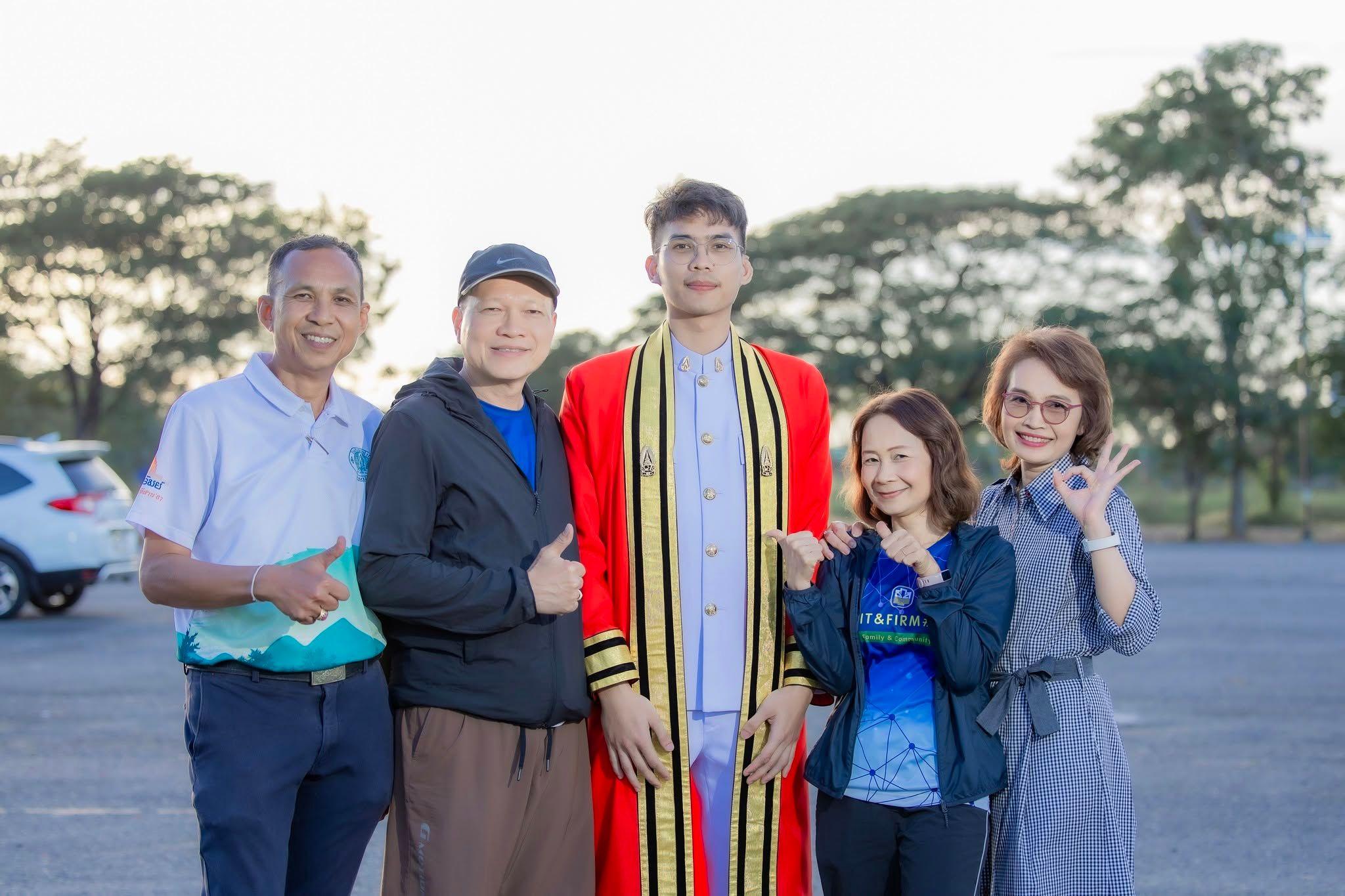 ผลงานรับปริญญา สถาบันเทคโนโลยีพระจอมเกล้าเจ้าคุณทหารลาดกระบัง โดย Phusanisa W. Photographer ภาพที่ 11