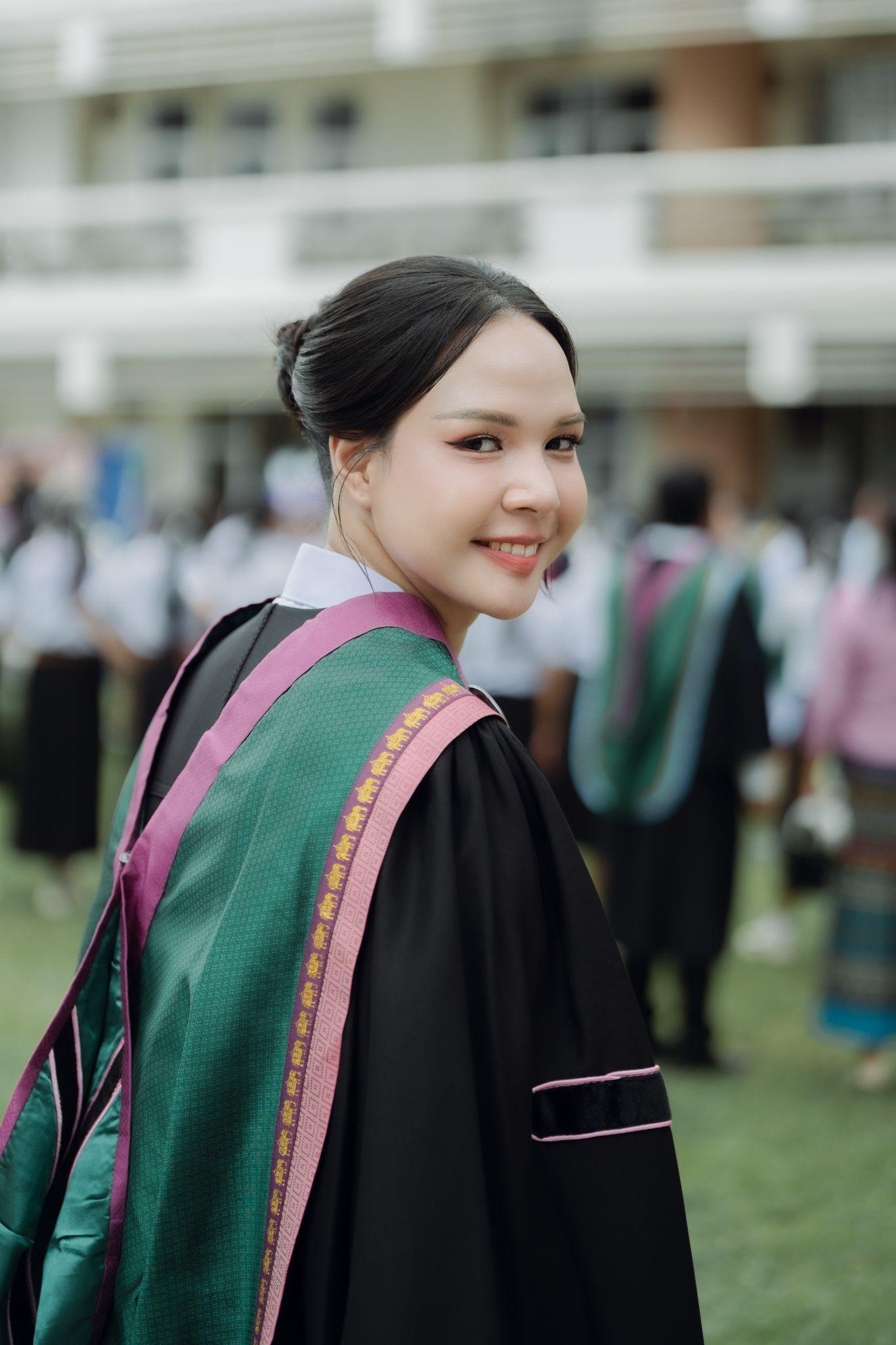 ผลงานรับปริญญา มหาวิทยาลัยราชภัฏสุรินทร์ โดย padcha ภาพที่ 15