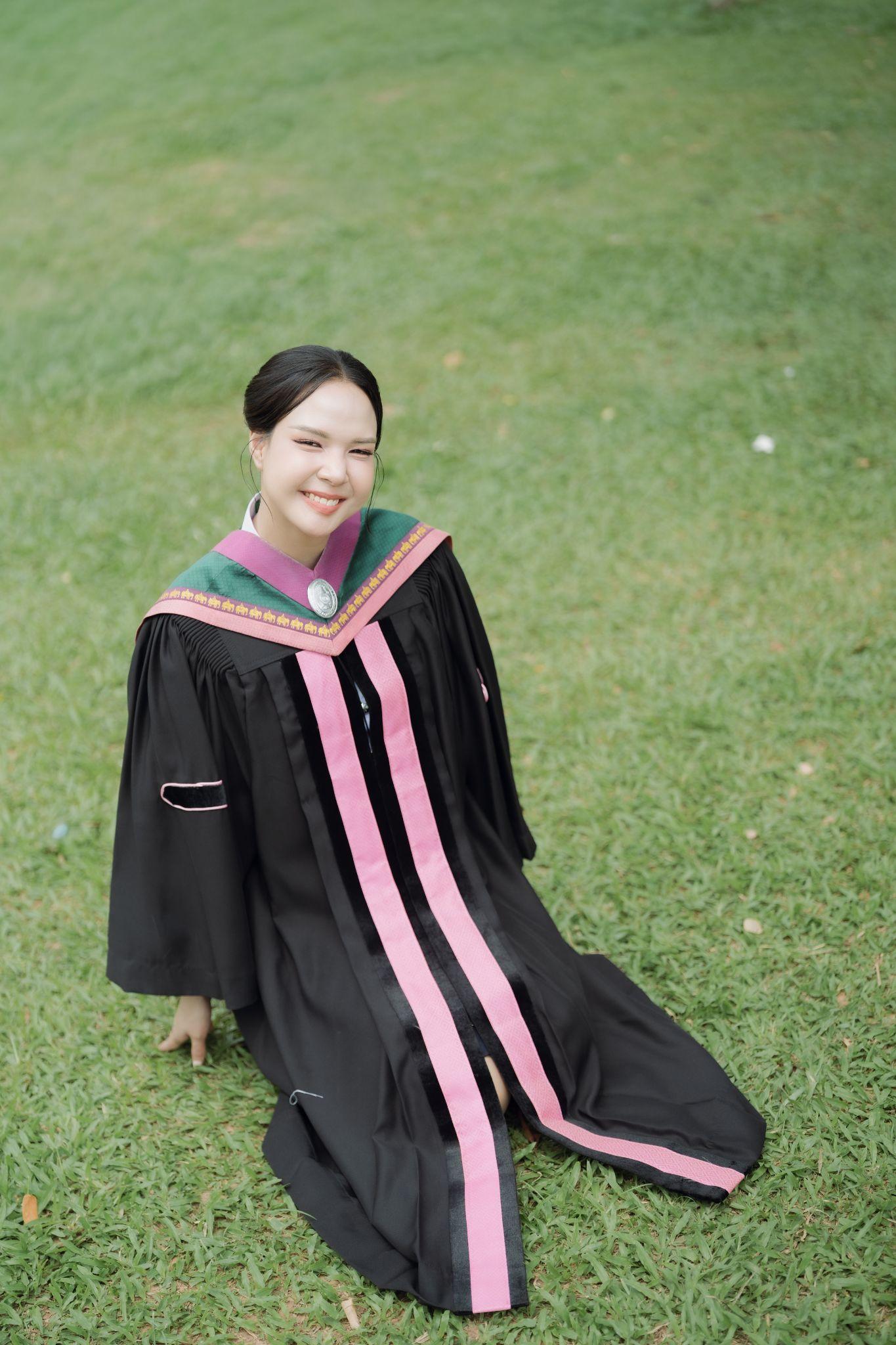 ผลงานรับปริญญา มหาวิทยาลัยราชภัฏสุรินทร์ โดย padcha ภาพที่ 3