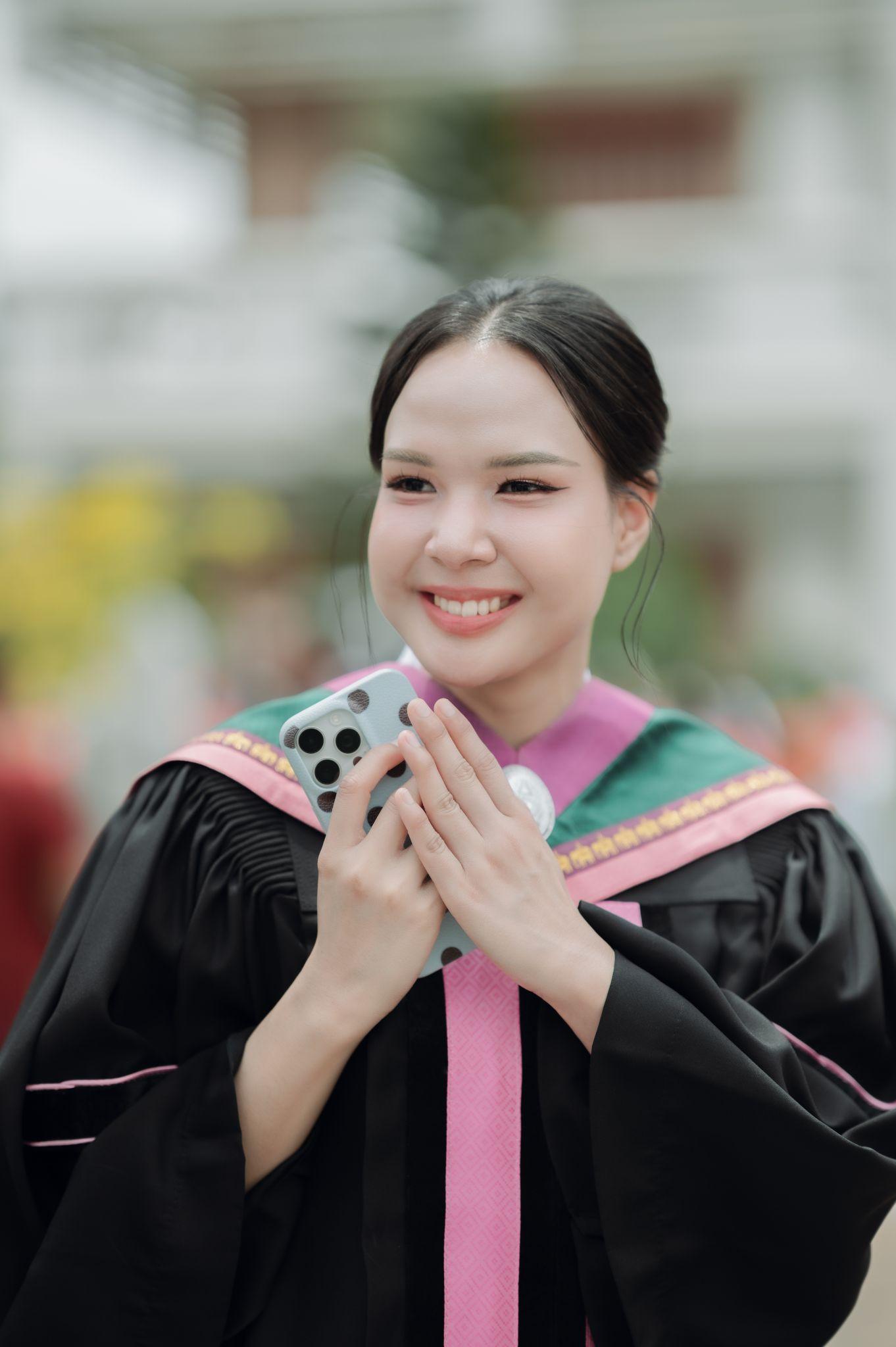 ผลงานรับปริญญา มหาวิทยาลัยราชภัฏสุรินทร์ โดย padcha ภาพที่ 7