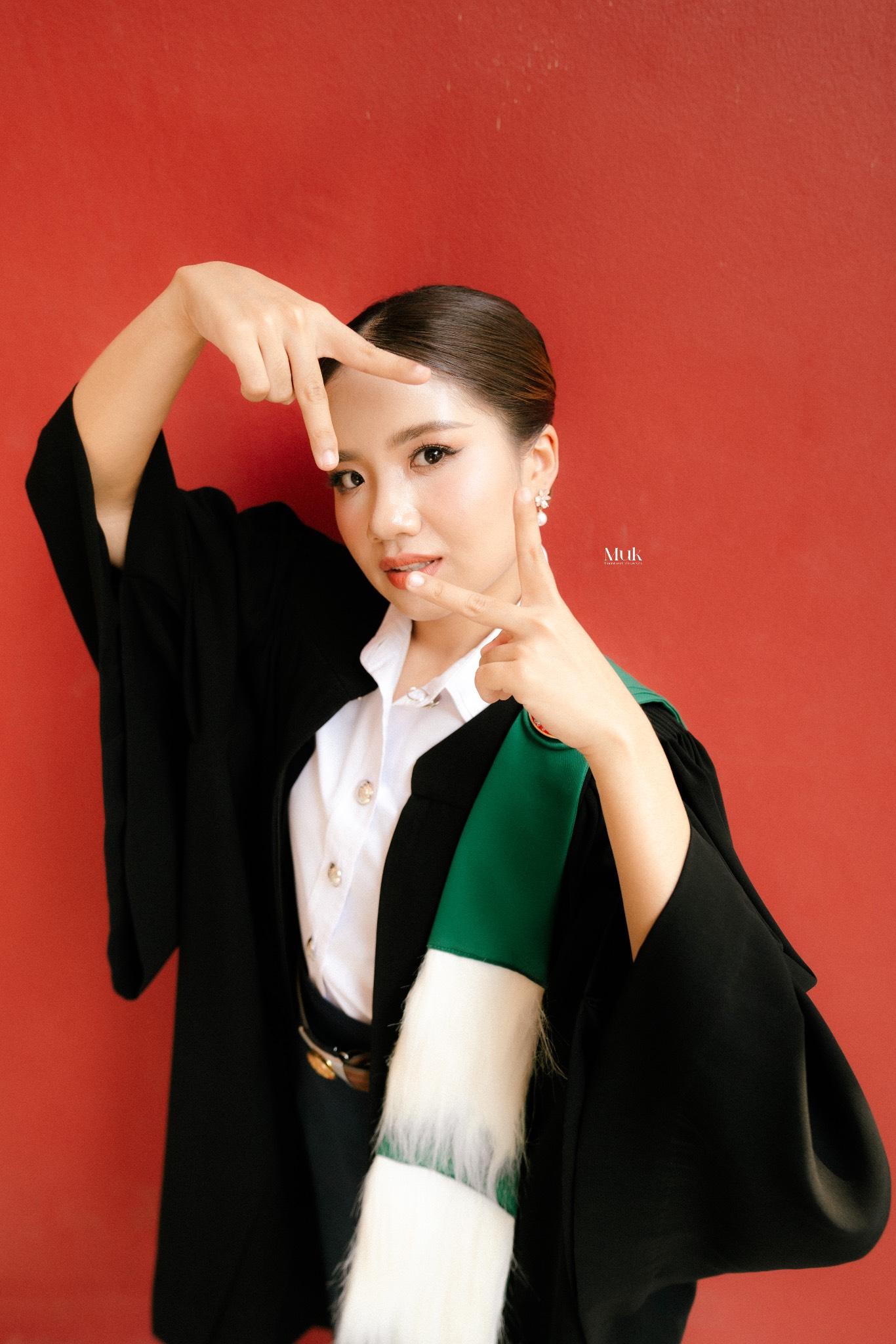 ผลงานรับปริญญา มหาวิทยาลัยธรรมศาสตร์ โดย aspect_fotograf ภาพที่ 2