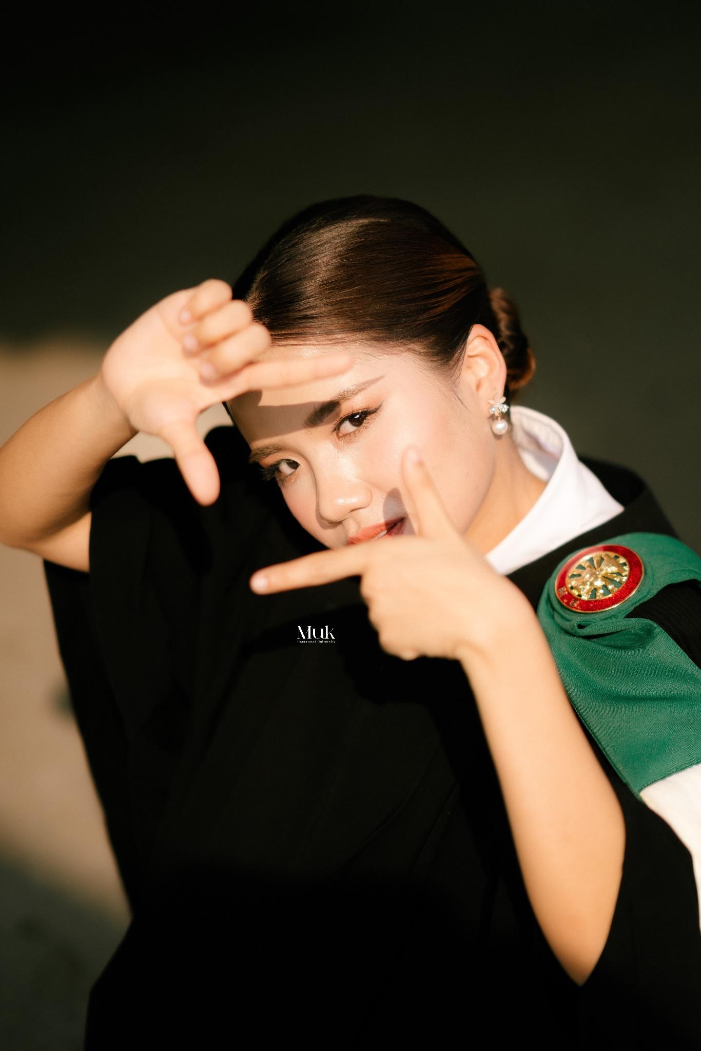 ผลงานรับปริญญา มหาวิทยาลัยธรรมศาสตร์ โดย aspect_fotograf ภาพที่ 12