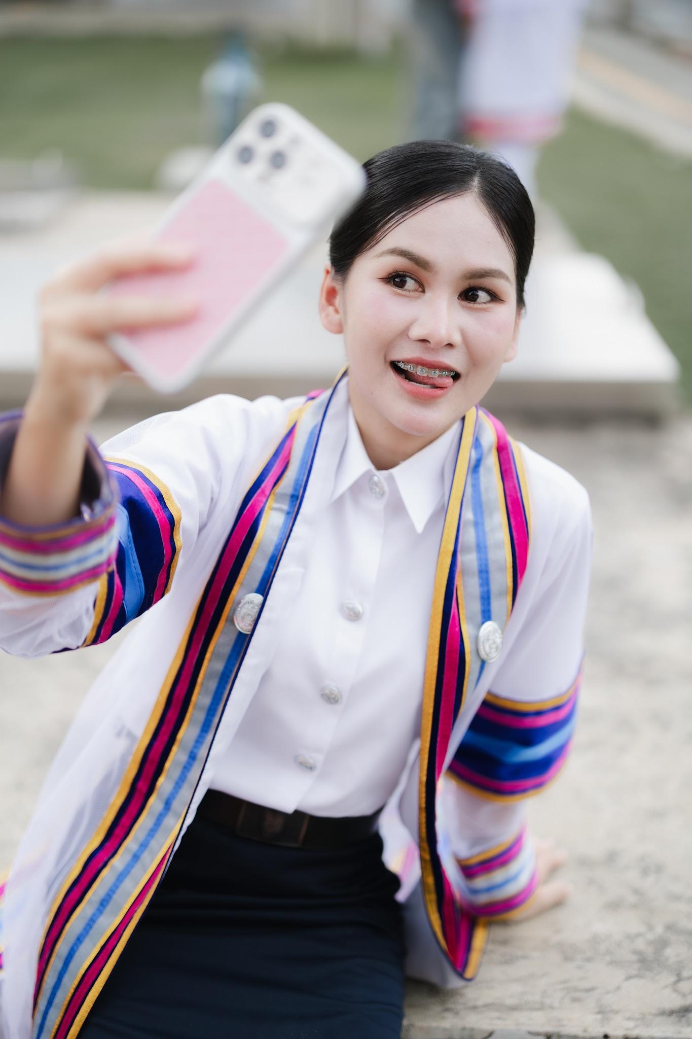 ผลงานรับปริญญา มหาวิทยาลัยราชภัฏอุบลราชธานี โดย ซืน‘วานนน ภาพที่ 12