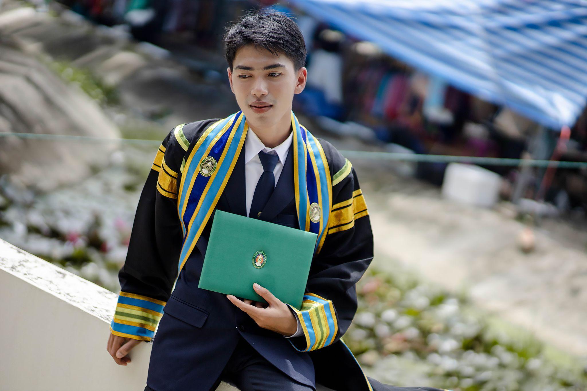ผลงานรับปริญญา มหาวิทยาลัยราชภัฏเพชรบุรี โดย Kung thanat ภาพที่ 4