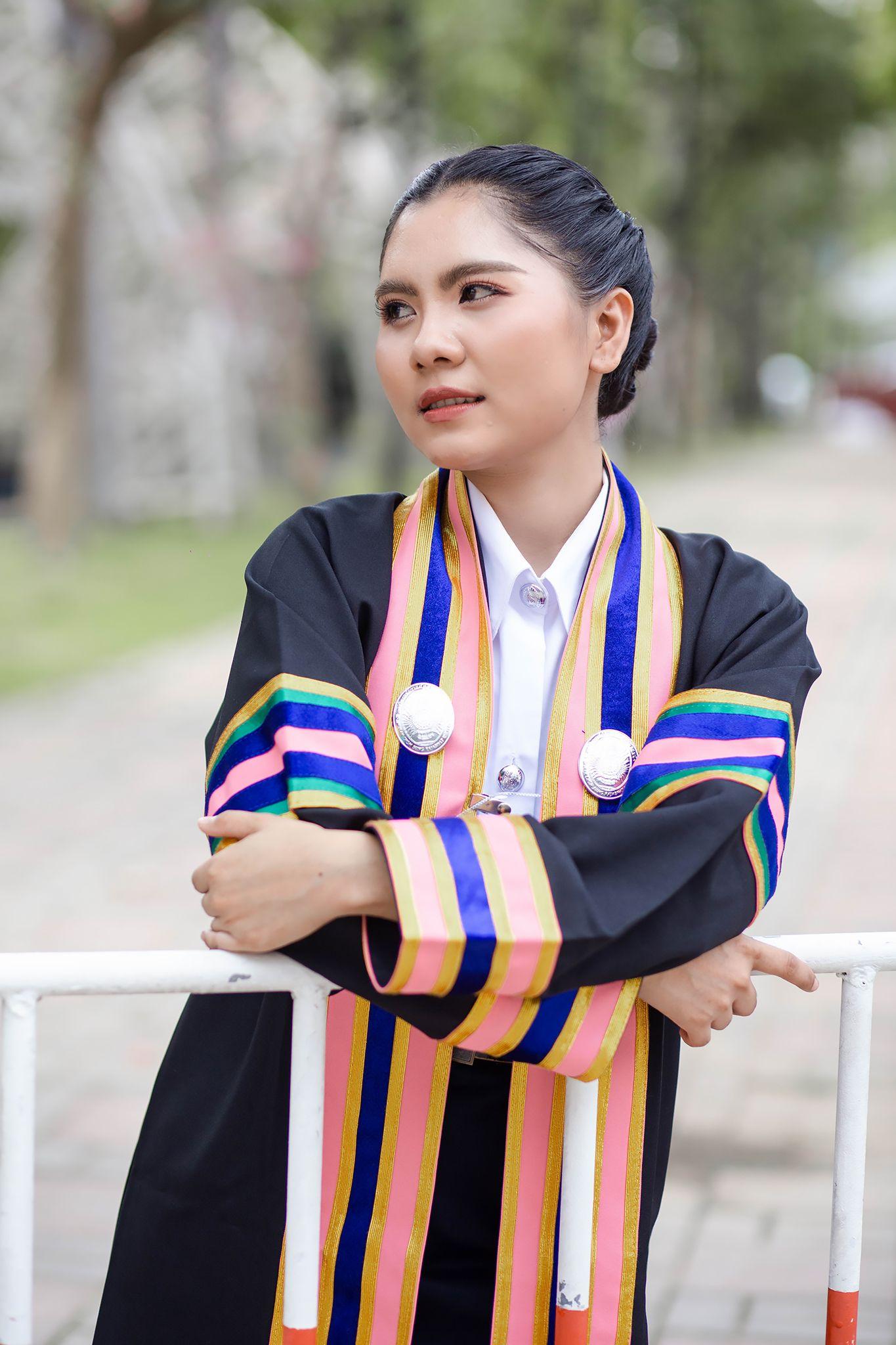 ผลงานรับปริญญา มหาวิทยาลัยราชภัฏหมู่บ้านจอมบึง โดย Kung thanat ภาพที่ 6