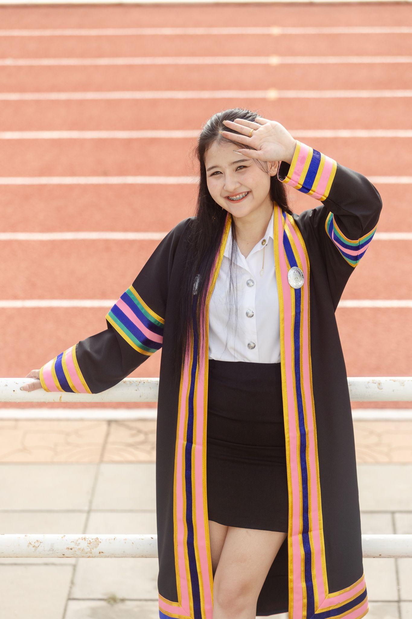 ผลงานรับปริญญา มหาวิทยาลัยราชภัฏหมู่บ้านจอมบึง โดย Kung thanat ภาพที่ 1
