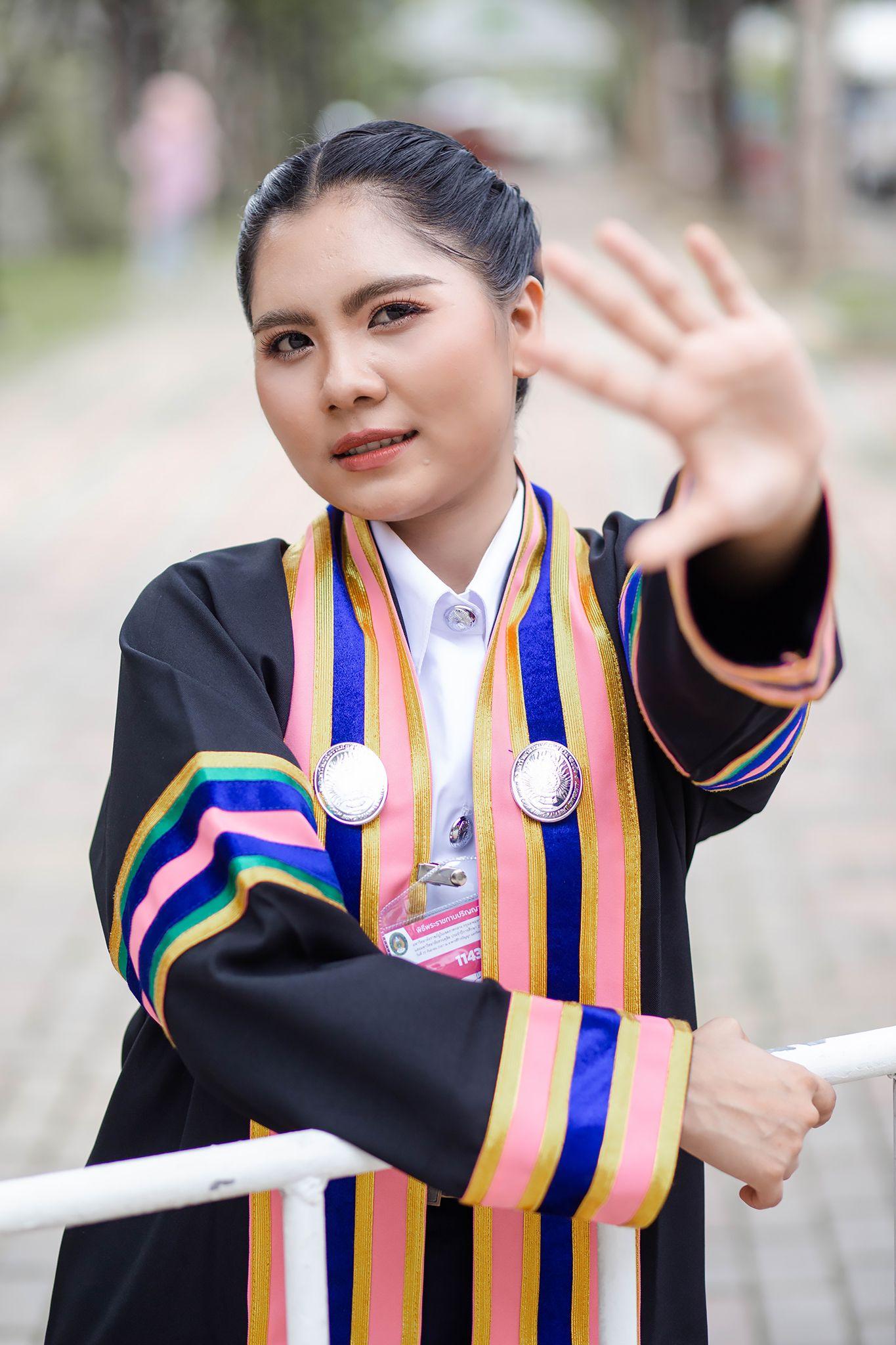 ผลงานรับปริญญา มหาวิทยาลัยราชภัฏหมู่บ้านจอมบึง โดย Kung thanat ภาพที่ 7