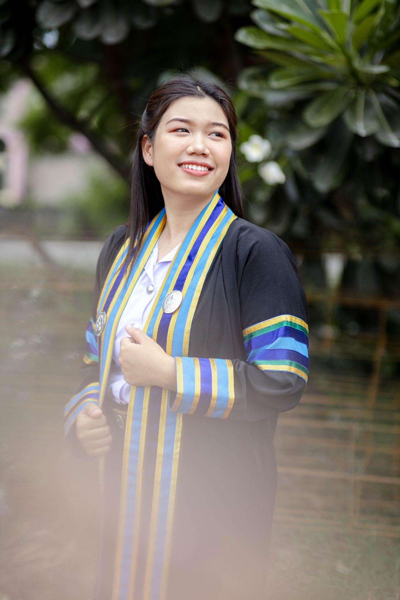 ผลงานรับปริญญา มหาวิทยาลัยราชภัฏหมู่บ้านจอมบึง โดย Kung thanat ภาพที่ 6