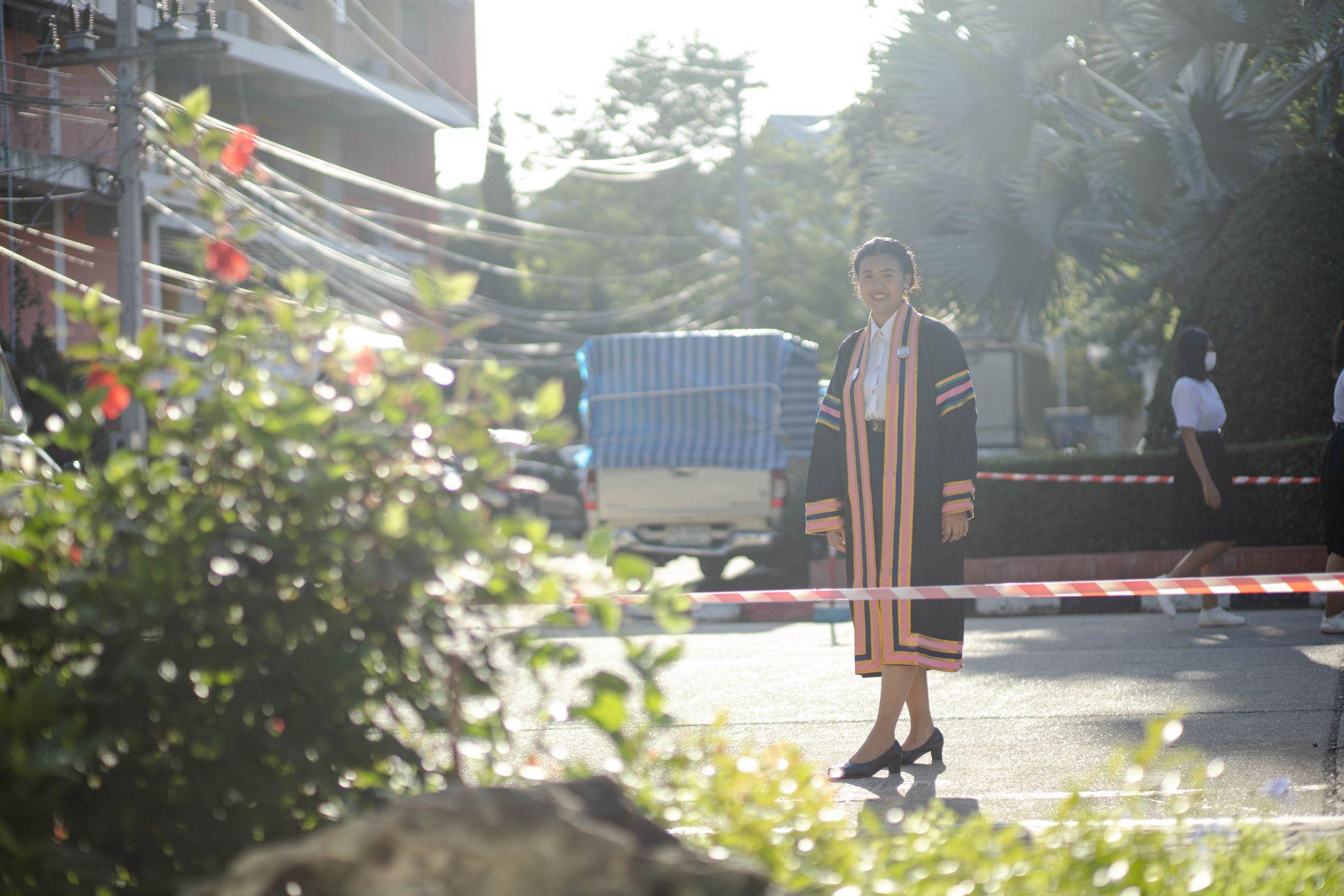 ผลงานรับปริญญา มหาวิทยาลัยราชภัฏหมู่บ้านจอมบึง โดย Kung thanat ภาพที่ 10