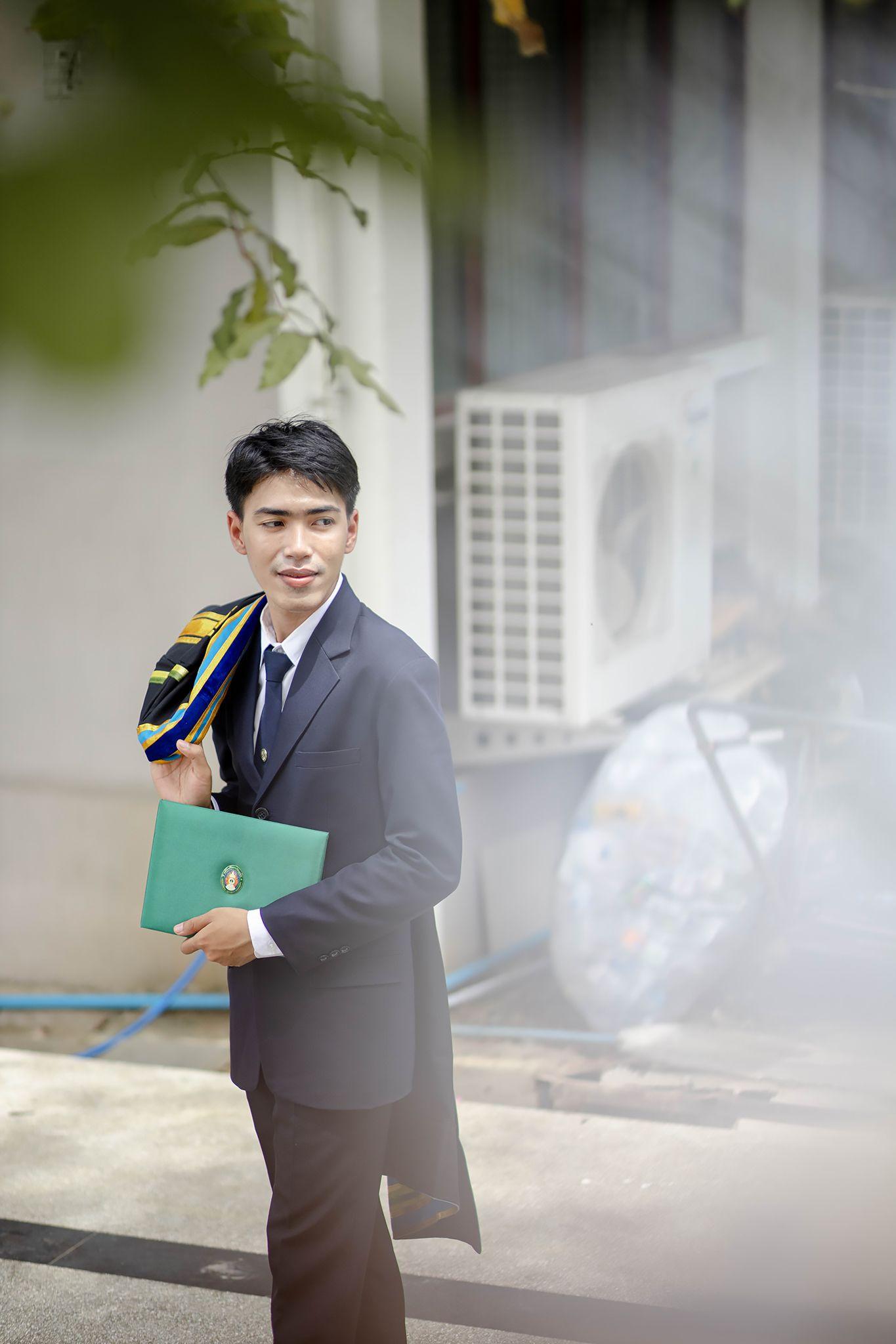 ผลงานรับปริญญา มหาวิทยาลัยราชภัฏเพชรบุรี โดย Kung thanat ภาพที่ 12