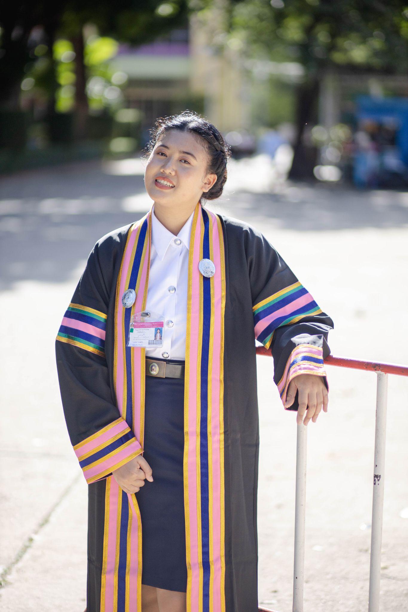 ผลงานรับปริญญา มหาวิทยาลัยราชภัฏหมู่บ้านจอมบึง โดย Kung thanat ภาพที่ 13